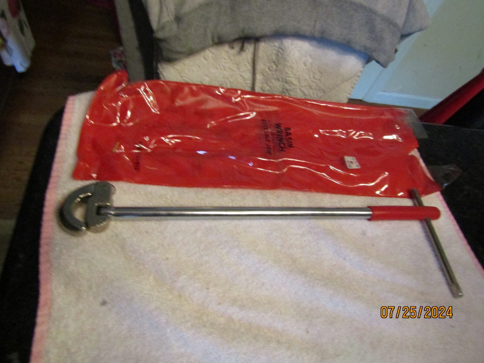 Vintage Basin Tool Wrench with Reversible Swivel Jaw 15″ Handle Rustproof