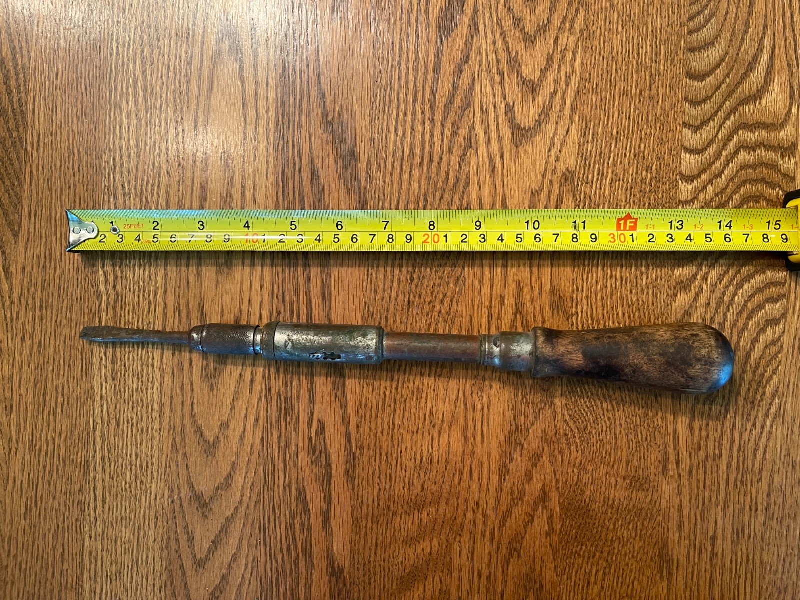 Vintage Yankee Number 30 Spiral Ratchet Push-Pull Screwdriver Wood Handle 13.75″