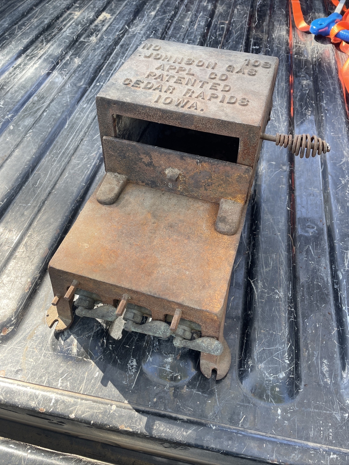 Complete Vintage Johnson Three Burner Natural Gas Cast Iron Bench Furnace No 118