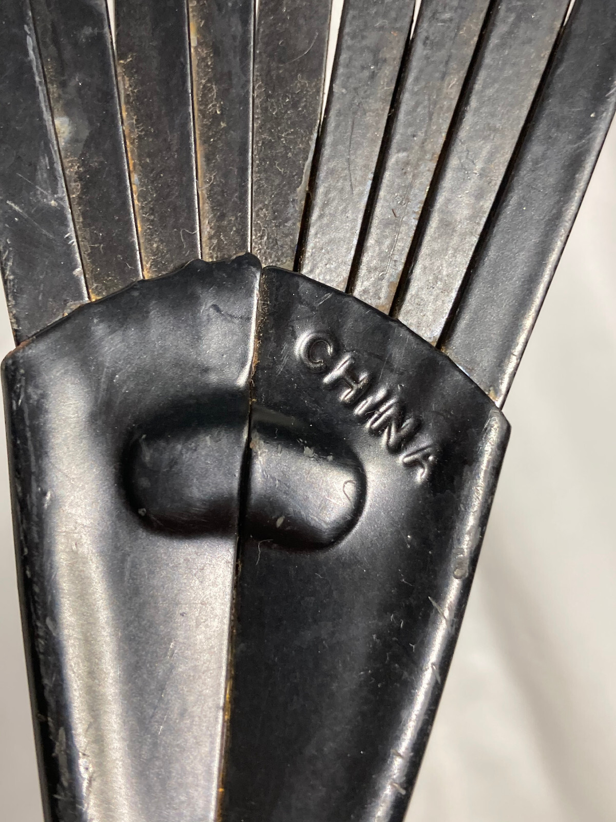 Rubber Grip Mini Hand Garden 5″ Steel Fan Rake Black 15″ L