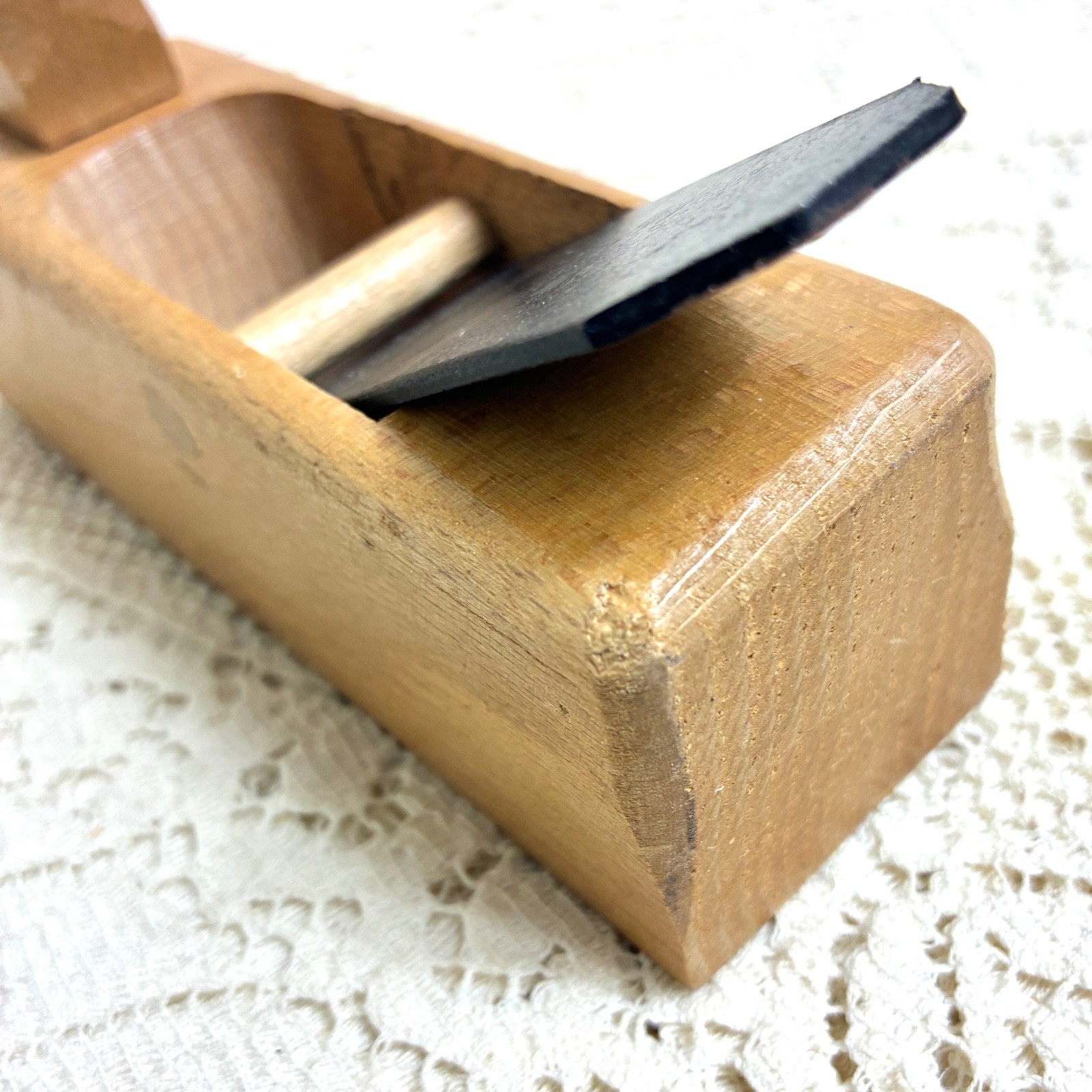 Antique Wood Block Hand Plane Vintage Carpenter Hand Tool Prim Woodworking AS IS