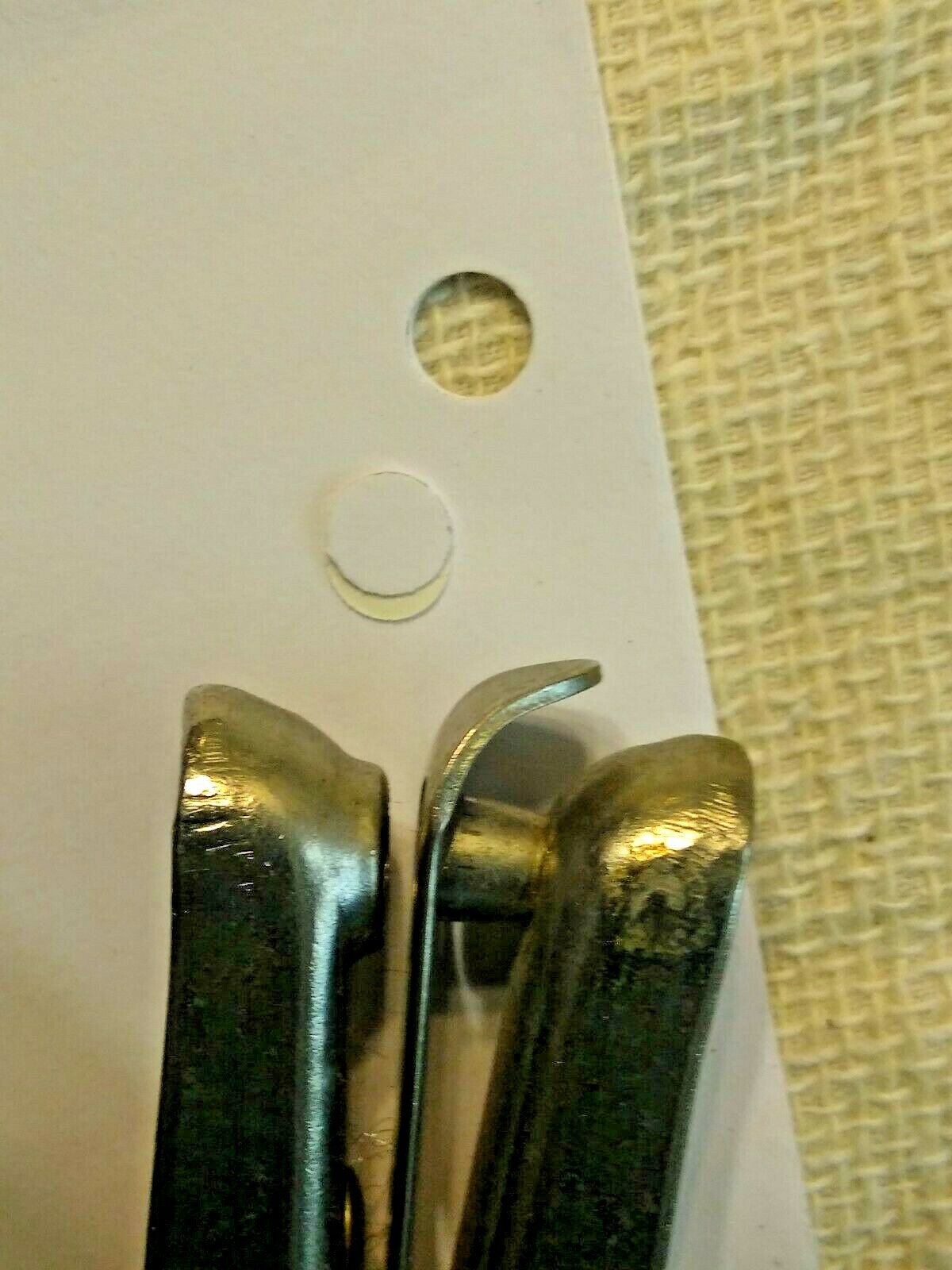 Vintage SARGENT No. 2600 Hole Punch