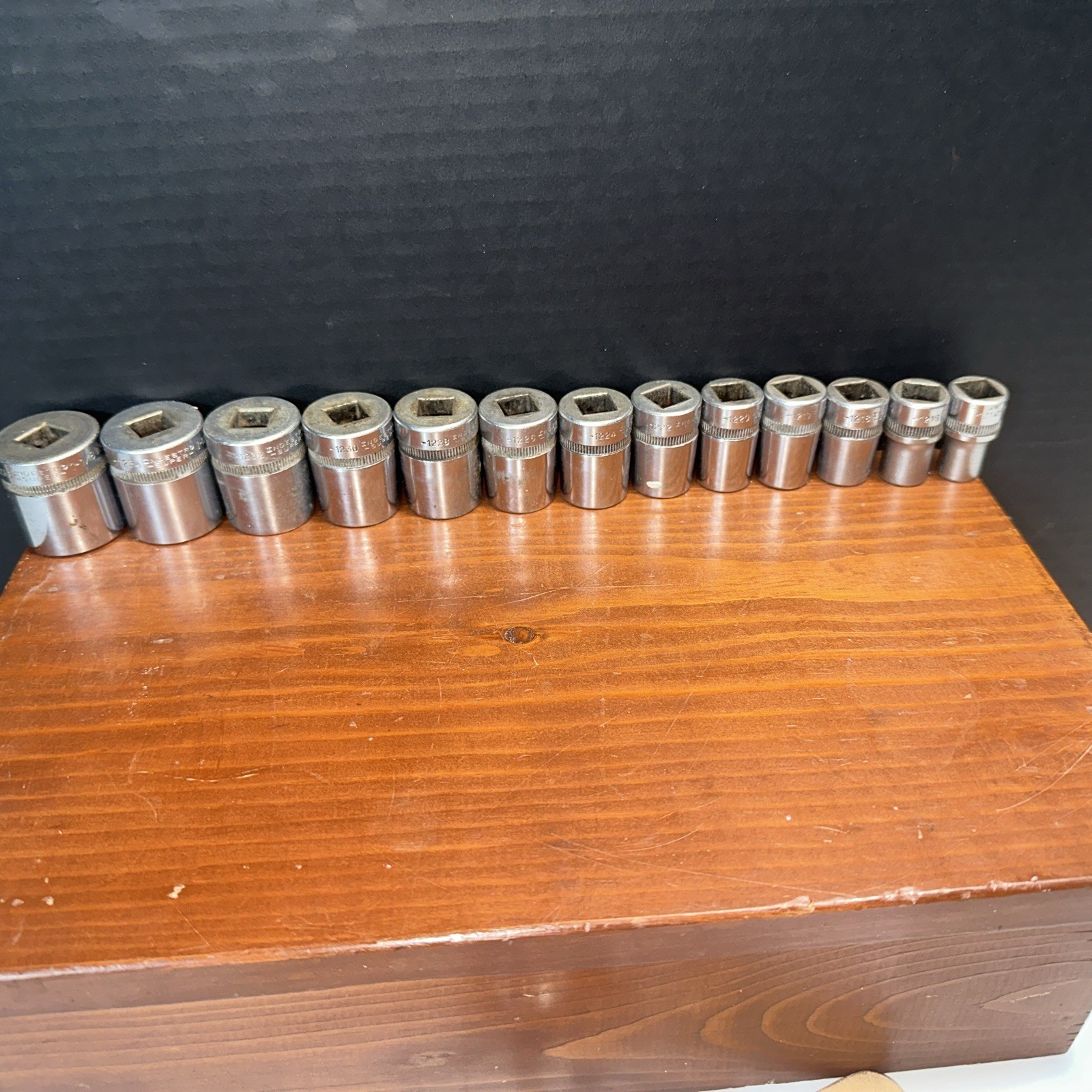 Vintage Indestro Super Socket ￼Set 13Pc. 1/2″Drive 12 Point 1 1/8″-7/16″th.