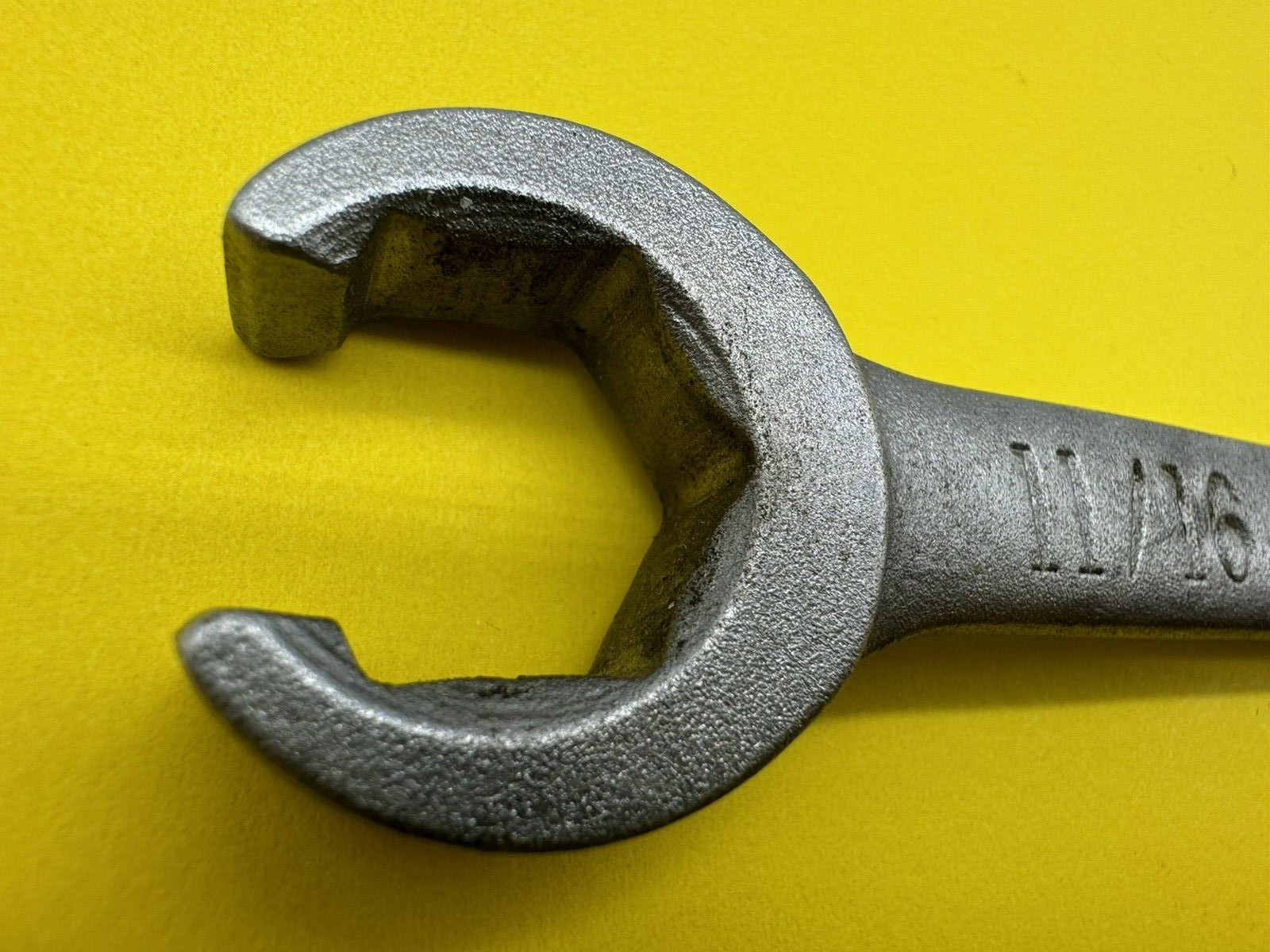 Vintage NAPA Flare Nut Combination Wrench 11/16” X 5/8” Made in USA NDF 554