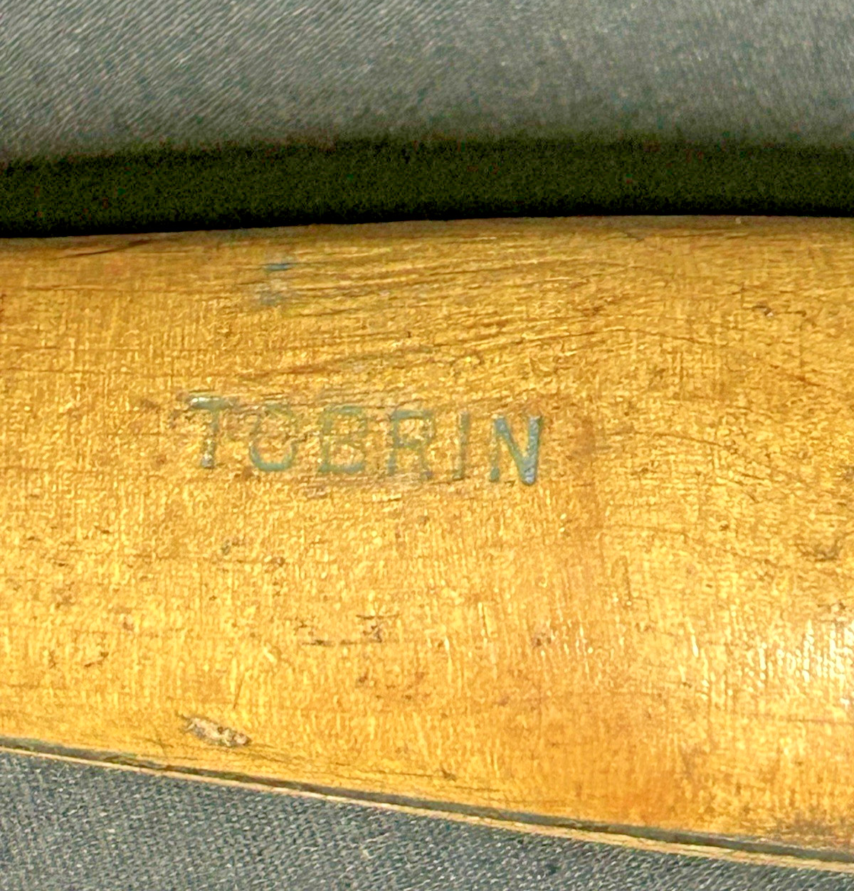 Vintage TOBRIN PERFECT HANDLE Type Square Shank Screwdriver 9 1/2″ Lg, 1/2″Wide