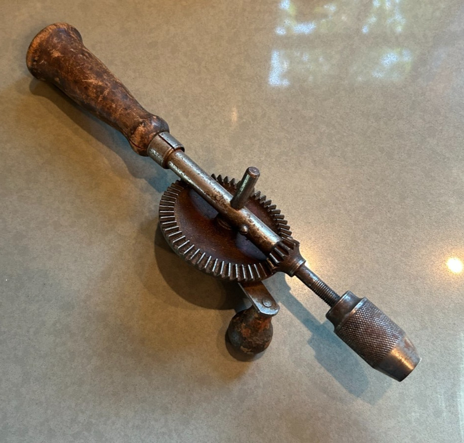 Antique HAND CRANK DRILL Egg Beater Vtg Manual Carpenter Hand Tool Wood Steel