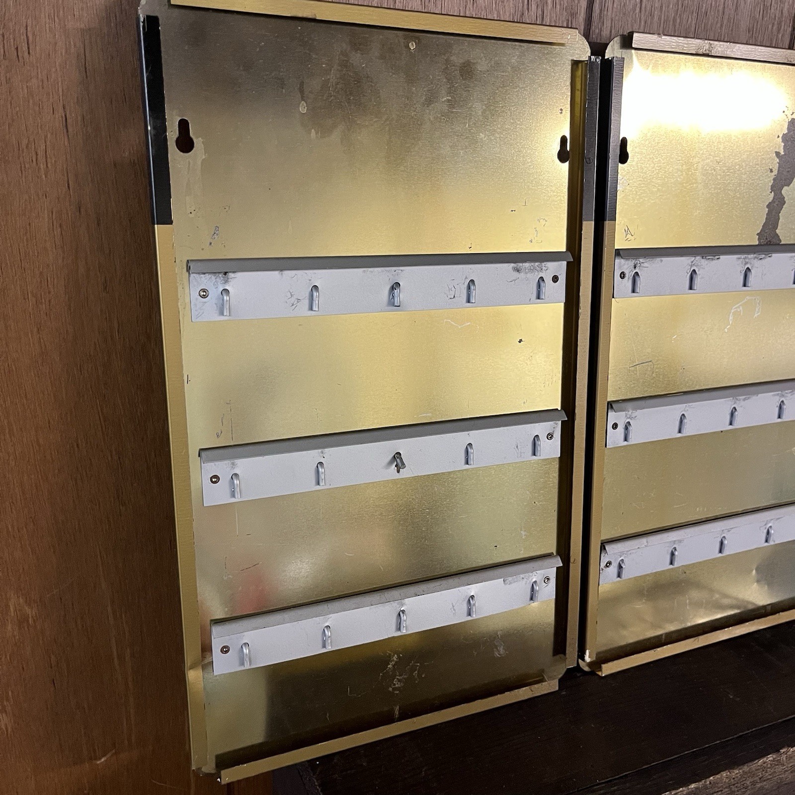 Rare Vintage ILCO Independent Lock Co Key Hanger Display Rack Locksmith USA Sign
