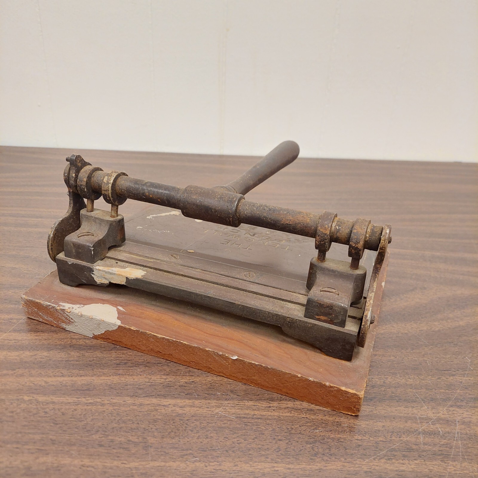 Antique Vintage The TengWall Punch Manufacturing C.S.&R.B.Co inc Chicago
