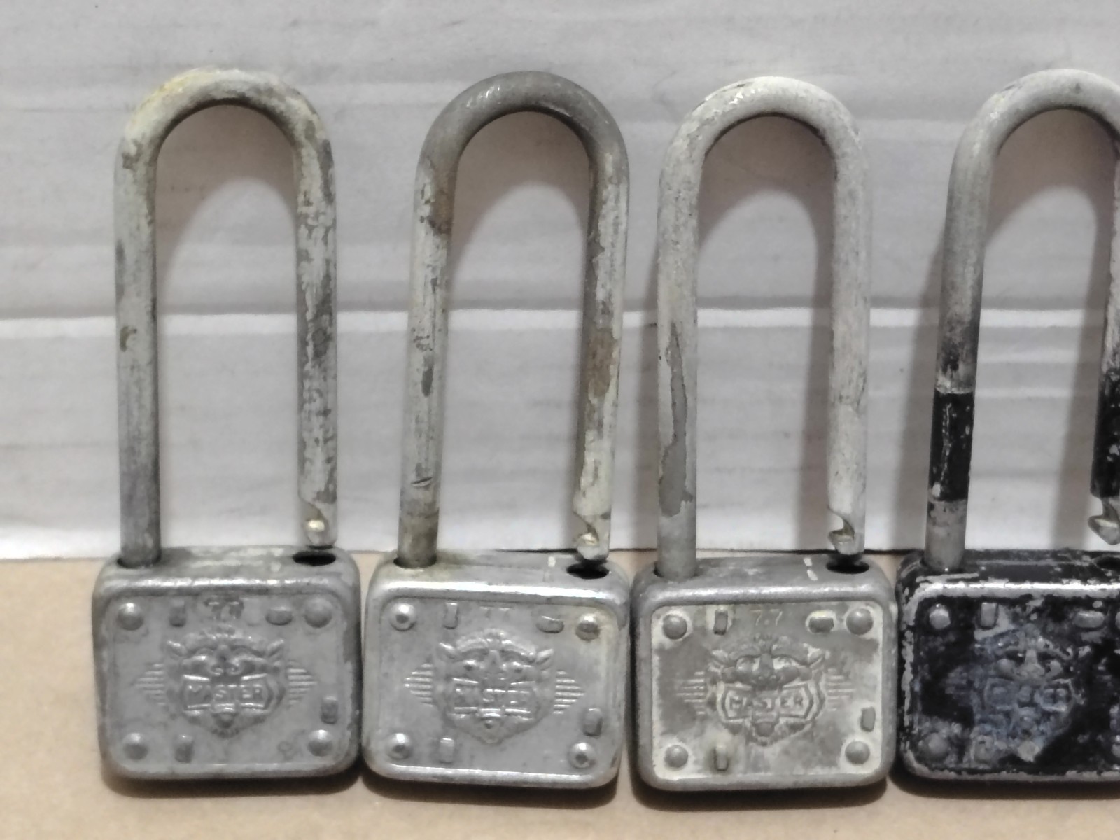 Lot of 14 Vintage Master Lock Co. #77 Lion Head Padlock – No Keys That Work