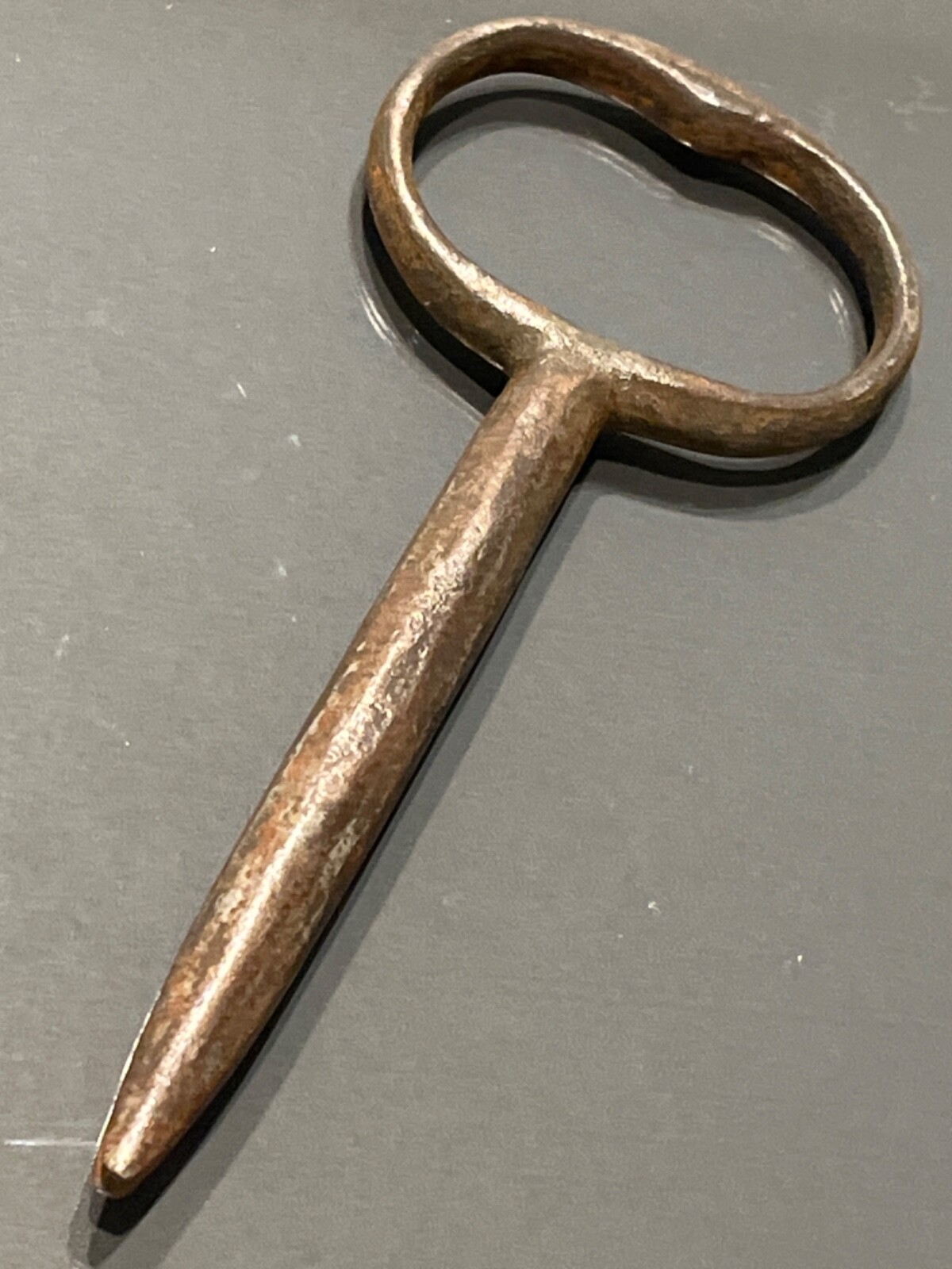 1800s wrought iron guillotine ? contraption bit-less key 031423fA@