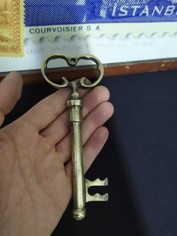 Key Big Large Antique Vintage Style old Brass Skeleton Key Home Office Decor