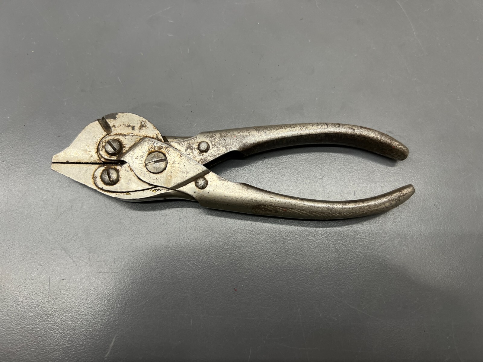 (k) VINTAGE BERNARD SCHOLLHORN No. 102 PARALLEL PLIERS CUTTERS 6.5″ – USA