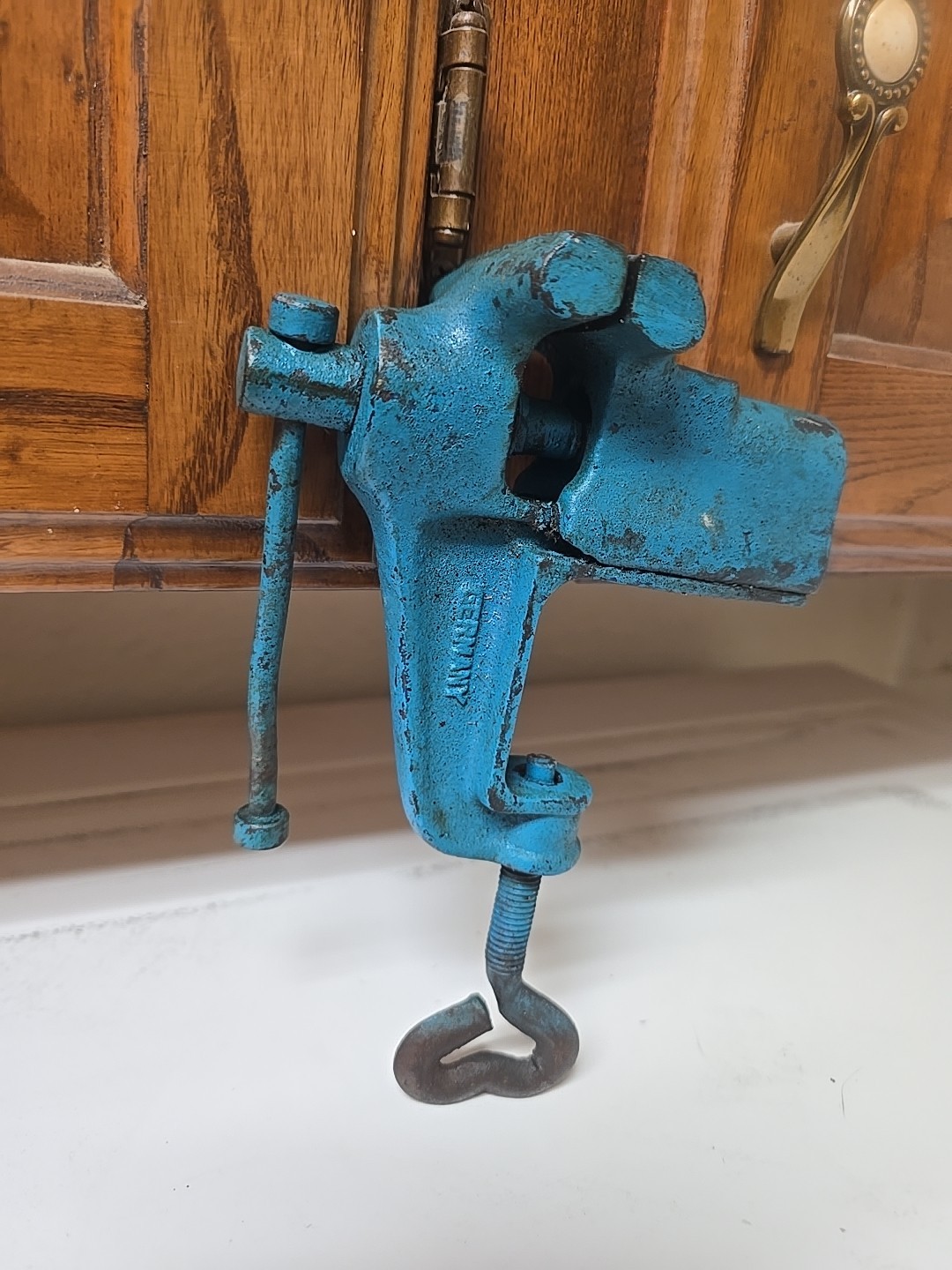 Vintage Small GERMAN Vise Machinist Blacksmith Jewelry Making Old Tool 2-1/2