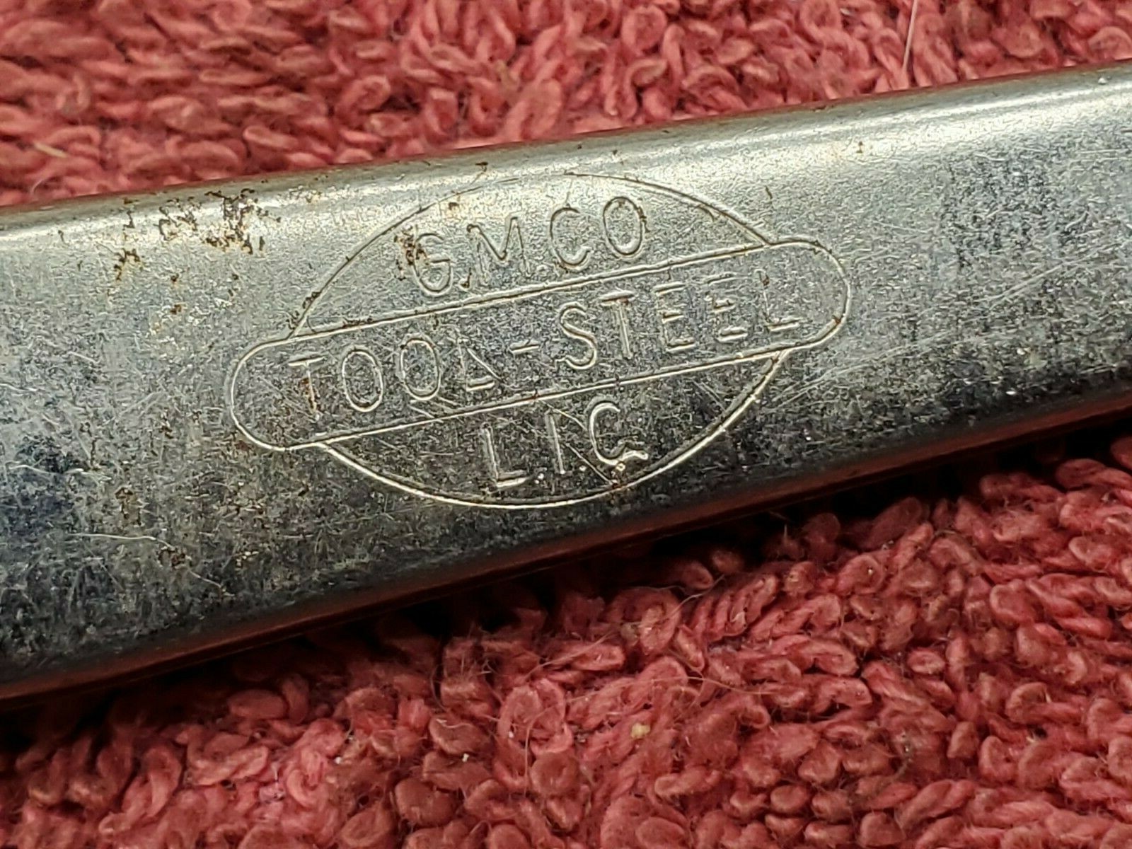 Vintage G.M.Co Ratcheting Slotted Screwdriver.