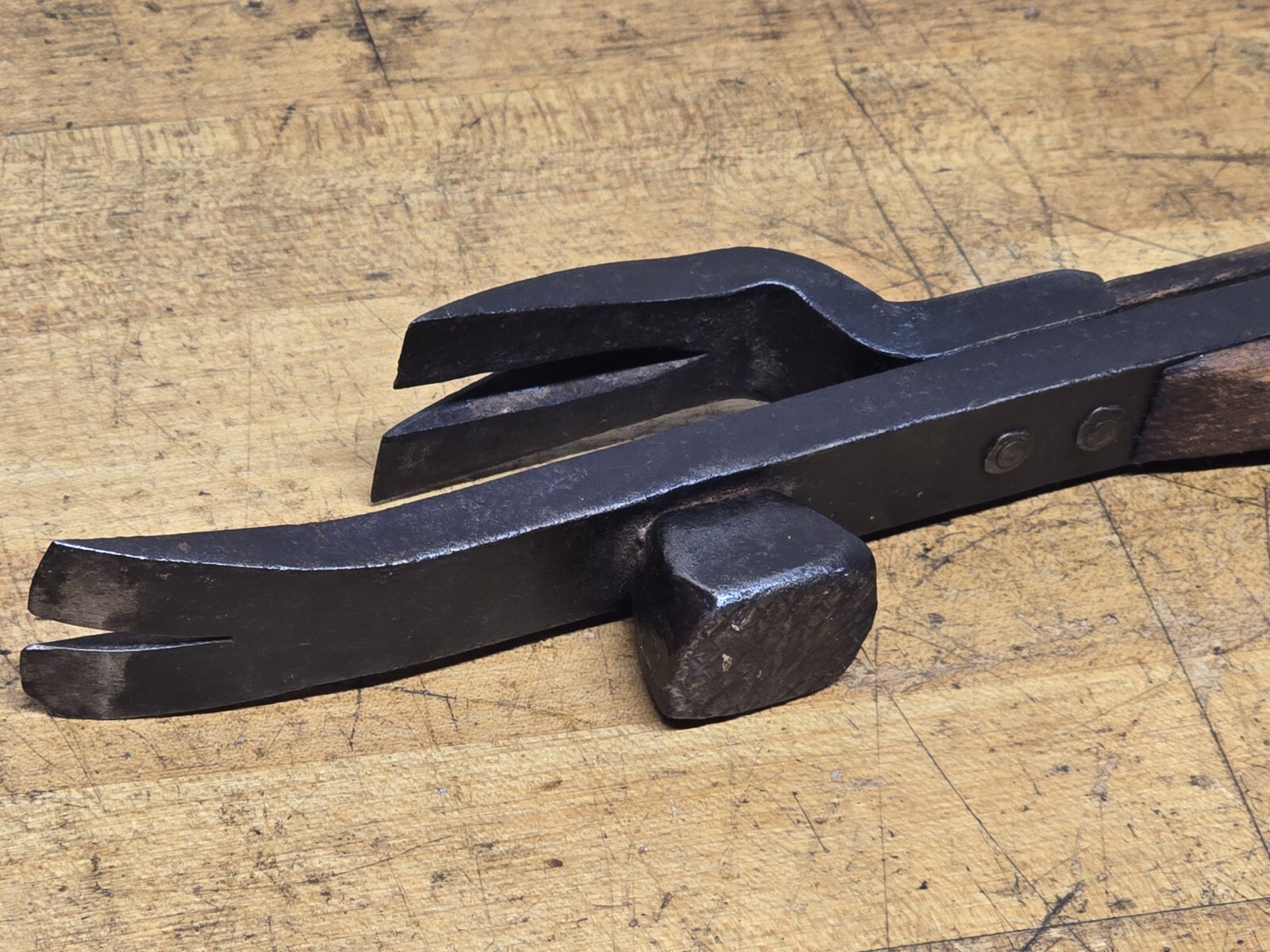 ANTIQUE Bridgeport Hardware Mfg. Corp. Shipping Crate Tool Nail Puller Pat. 1908