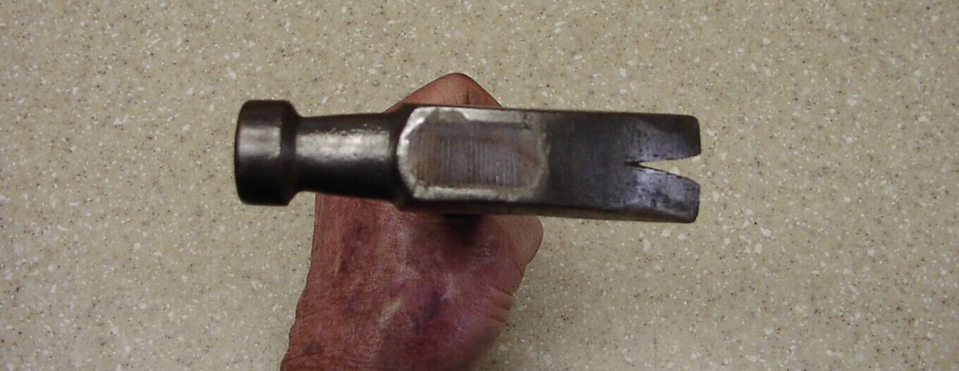 Vintage Unbranded Straight Claw Hammer,1lb.6.6oz,With Sound Solid Handle,VGC