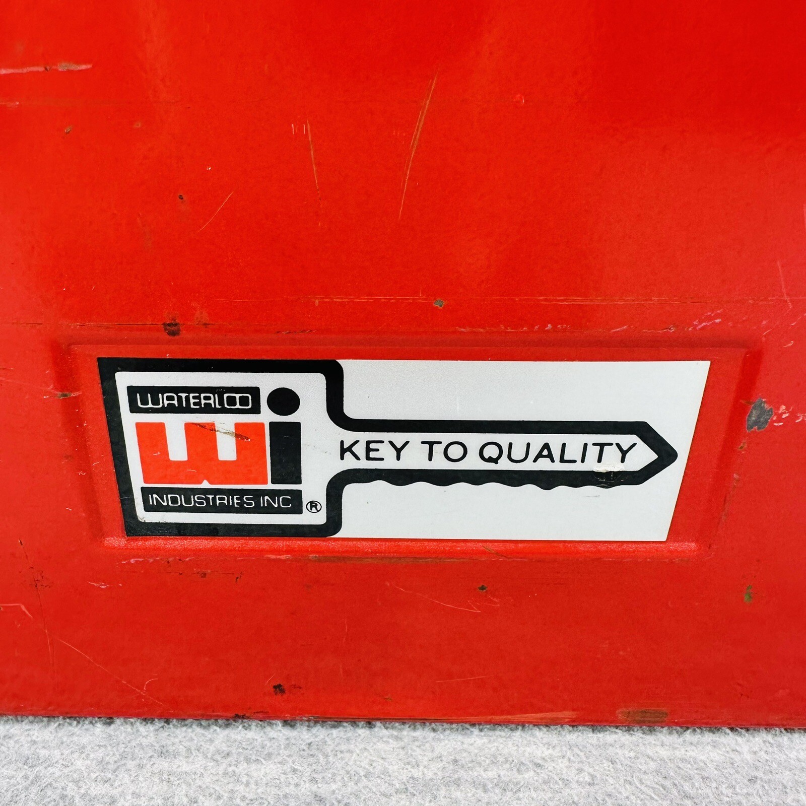 WATERLOO INDUSTRIES – Vintage Key to Quality Red Heavy Duty Tool Box