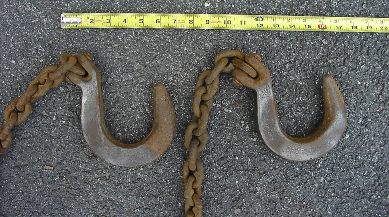 Vntg 7’10” Tow Chain,Logging,Lifting W/2 Slip Hooks &Yoke,”V” Pattern 3/8″ Links