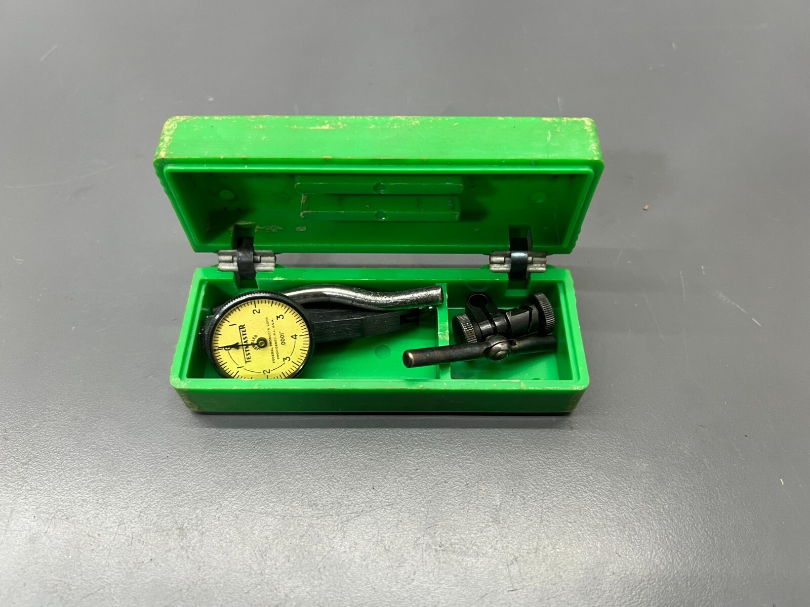 FEDERAL TESTMASTER JEWELED DIAL TEST INDICATOR .001″ 1″ FACE W CASE – VGC – USA