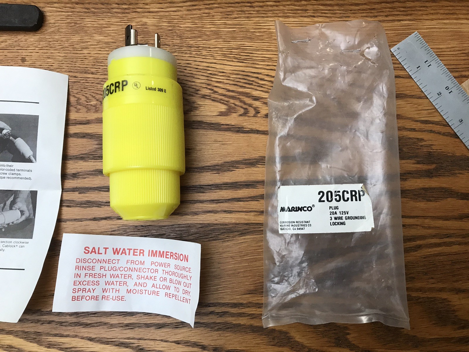 Marinco 205CRP 125 Volt 20 Amp 3 Wire Grounding Plug – NOS? – DIY – Marine Grade