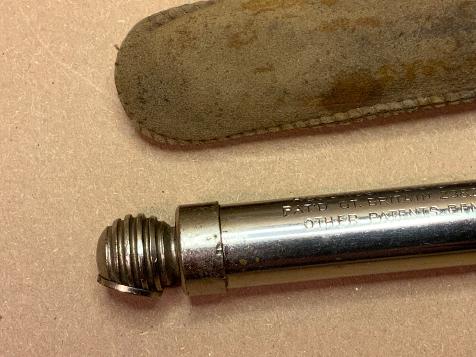 schrader balloon tyre gauge stamped PAT’D britain 238244/1924 chrome leather car
