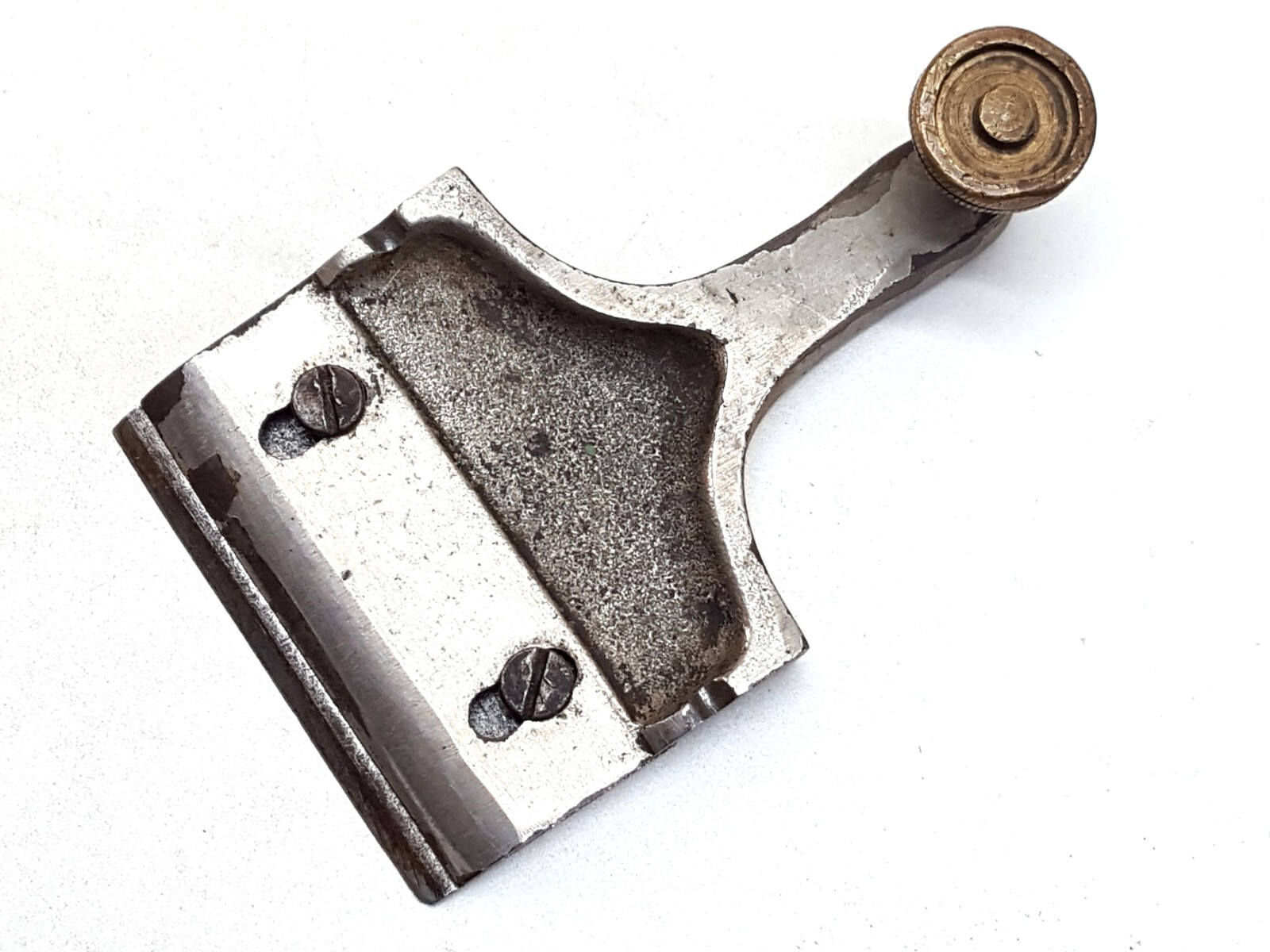 2379 Siegley No. 14 Lever Cap 2 1/2″ Wide