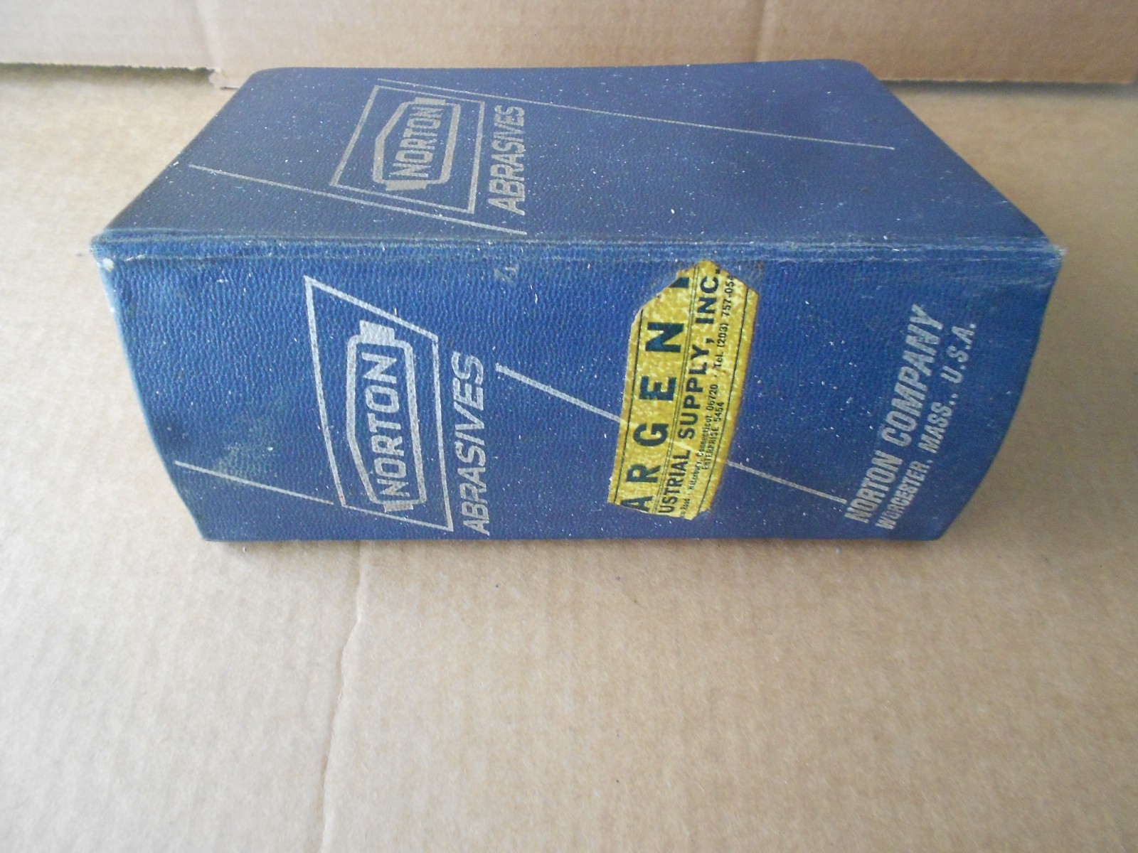 1965 1966 1967 Norton Abrasives Grinding Booklets Lot of 10 in Binder Original