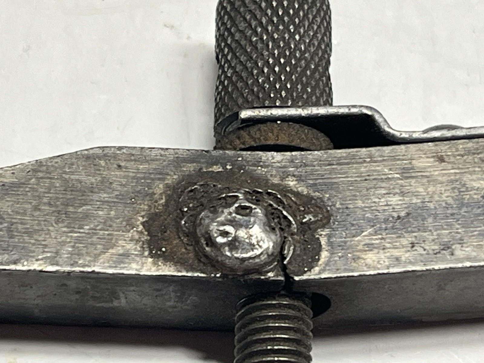 Vintage 1940’s Armstrong B-1 Cast Iron Pipe Cutter W/T-Handle + Clamp Pre-Owned