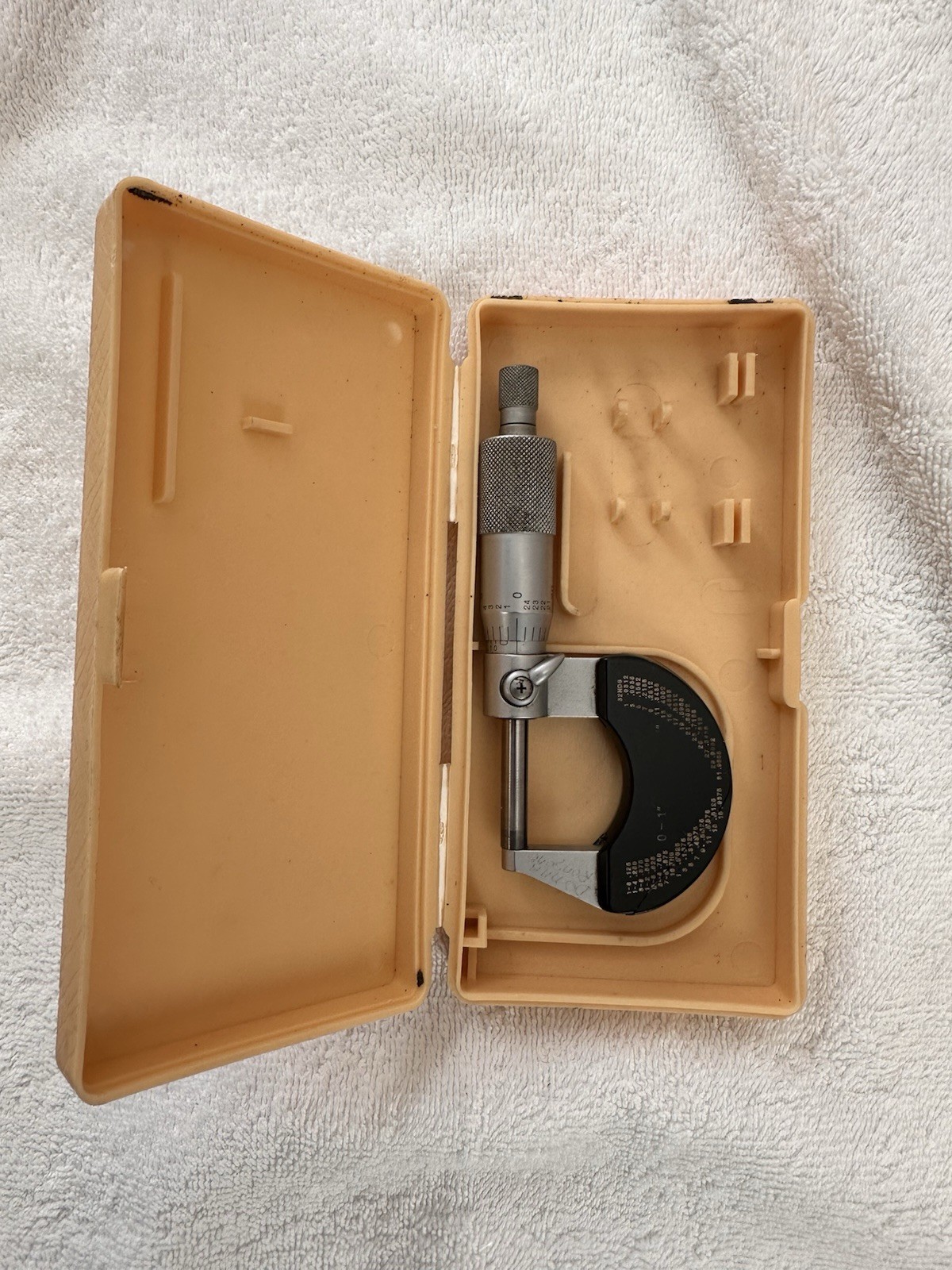 Mitutoyo 102-121 Outside Micrometer 0-1″ .0001″ with Box