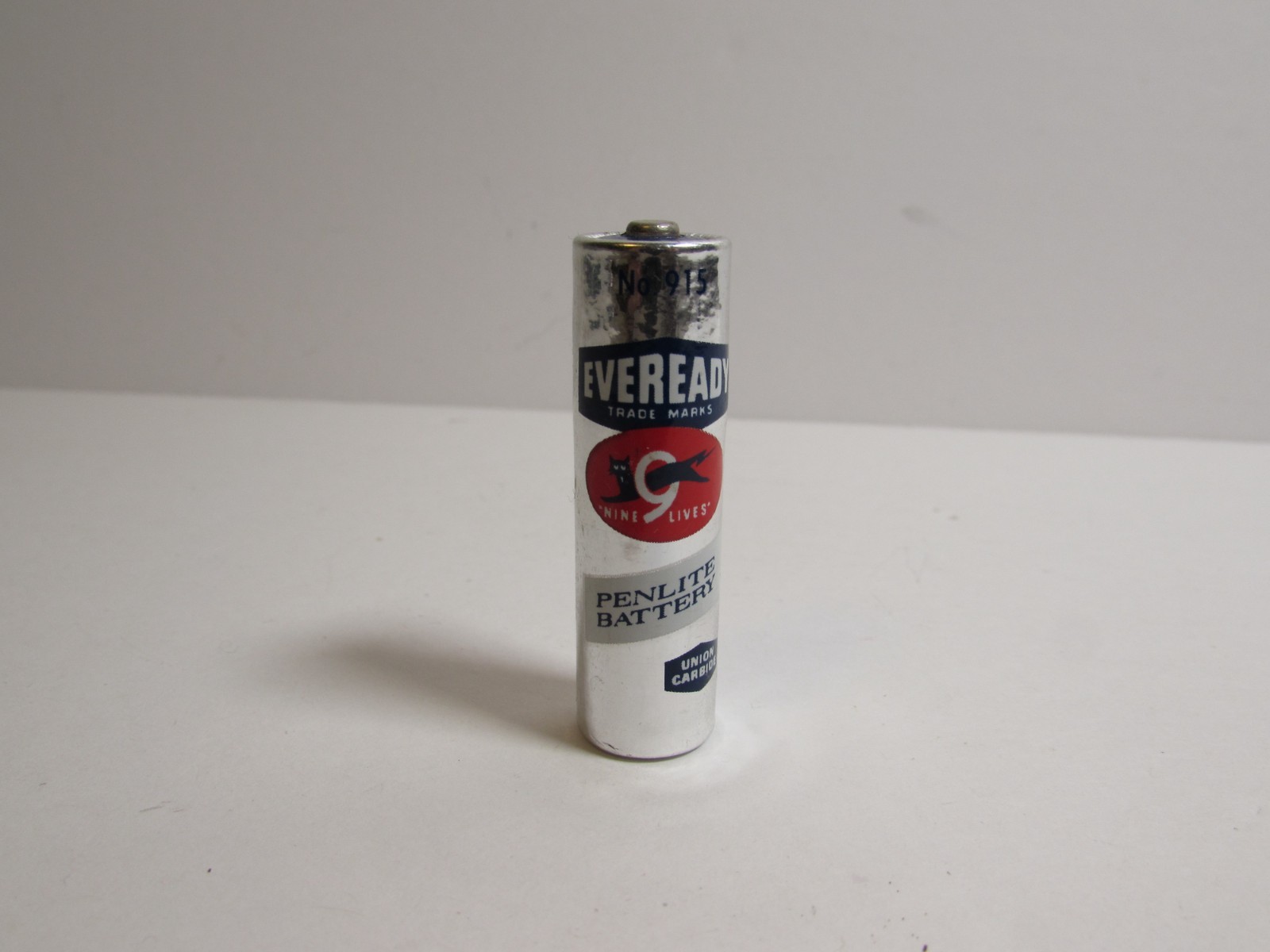 Vintage Eveready Ever Ready No. 915 “AA” Battery, Penlite Battery chrome jacket