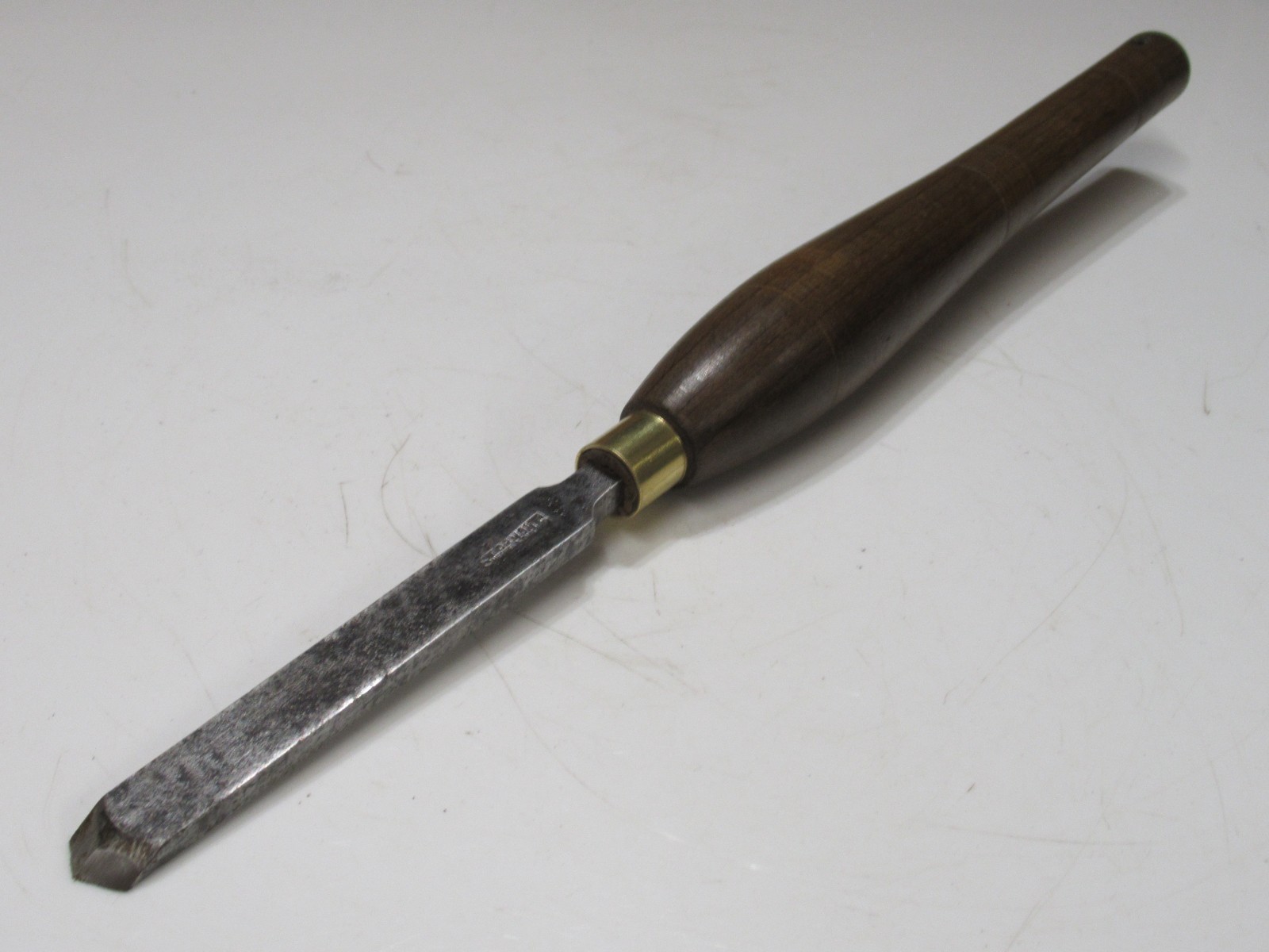 Lovely Vintage Stormont 1/2″ Vee Gouge Wood Turning Chisel Sheffield England