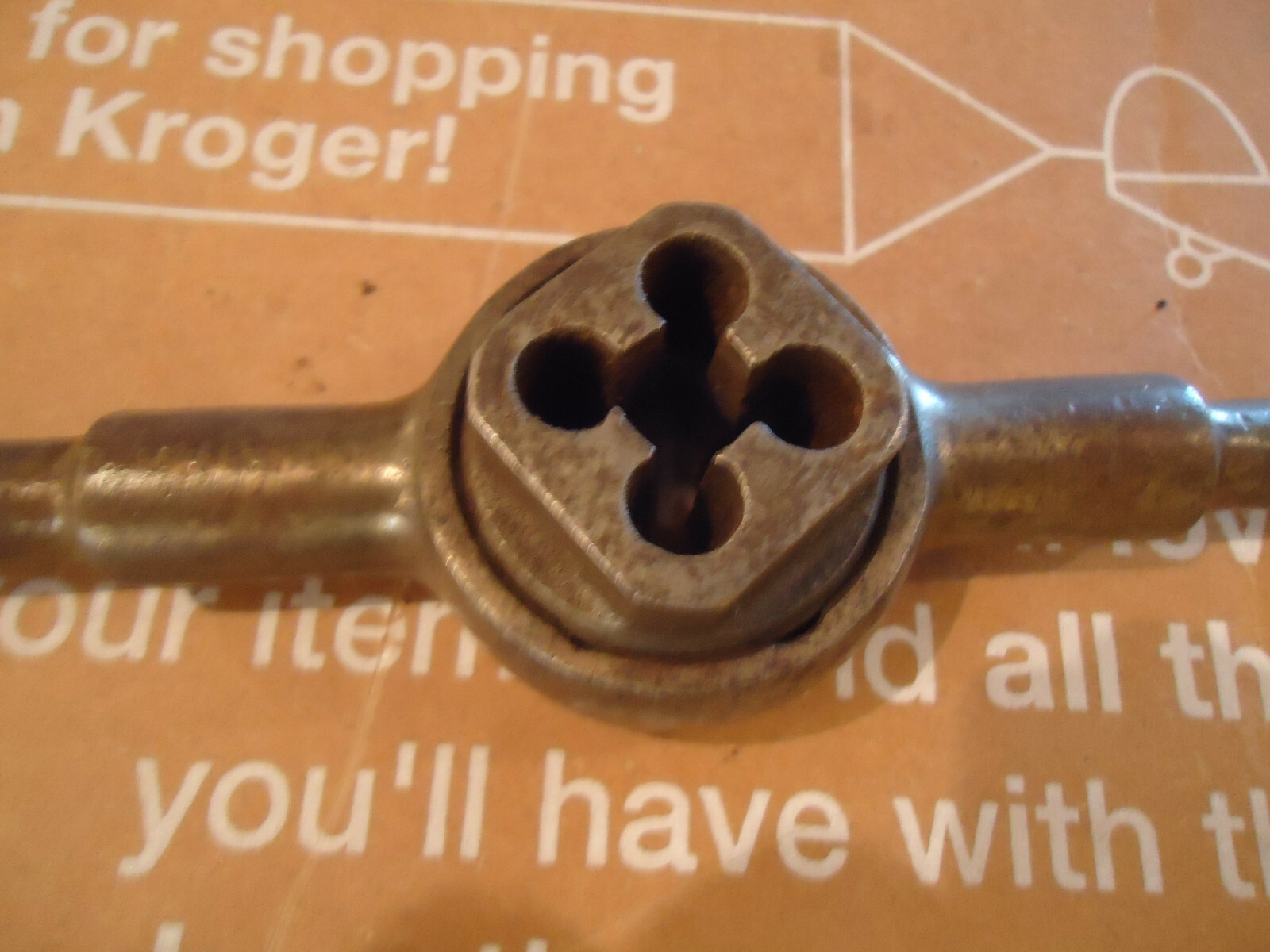 Antique GTD Little Giant 13-1/4″ Die Stock Handle Wrench WITH 3/8 16 NC DIE Z