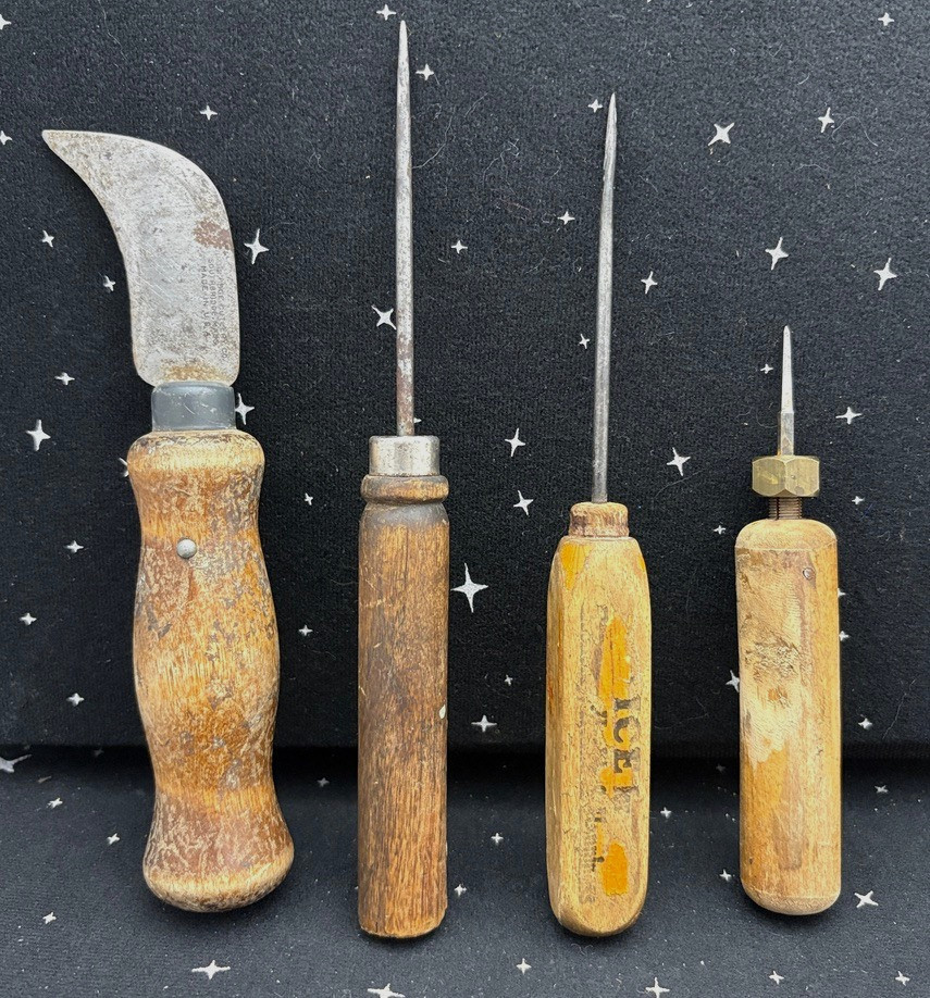 VTG Hand Tools Lot Of 4 2-Ice Picks 1-Linoleum Cutter 1-Awl Tool W/Wood Handles
