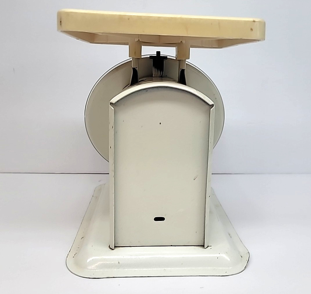 Vintage Metal White American Family Scale 25 lbs by ounces & 11 kg by 50 grams