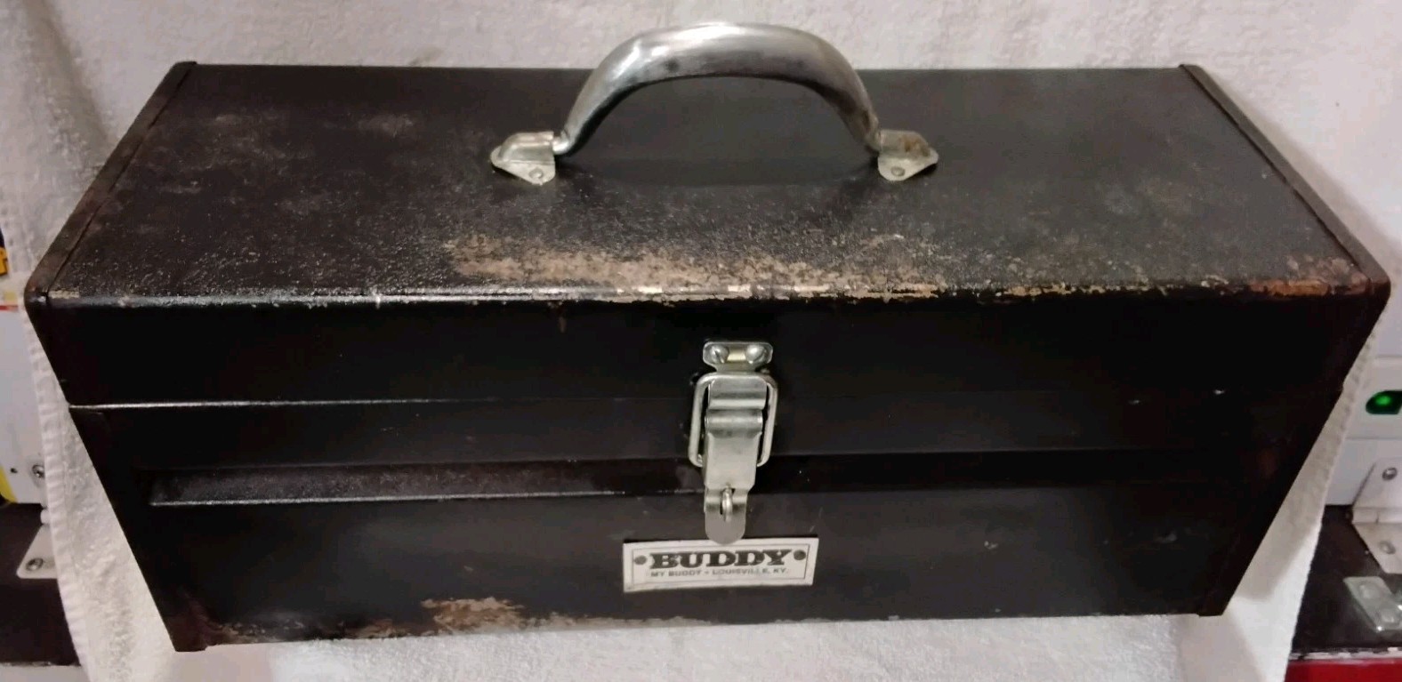21″ MY BUDDY BLACK MATTE CRINKLED FINISH WITH METAL TRAY LOCKABLE VINTAGE USA…