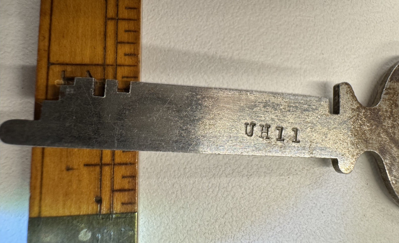 🌿 🗝️ Antique Eagle Lock Co. Flat Skeleton Key #UH11