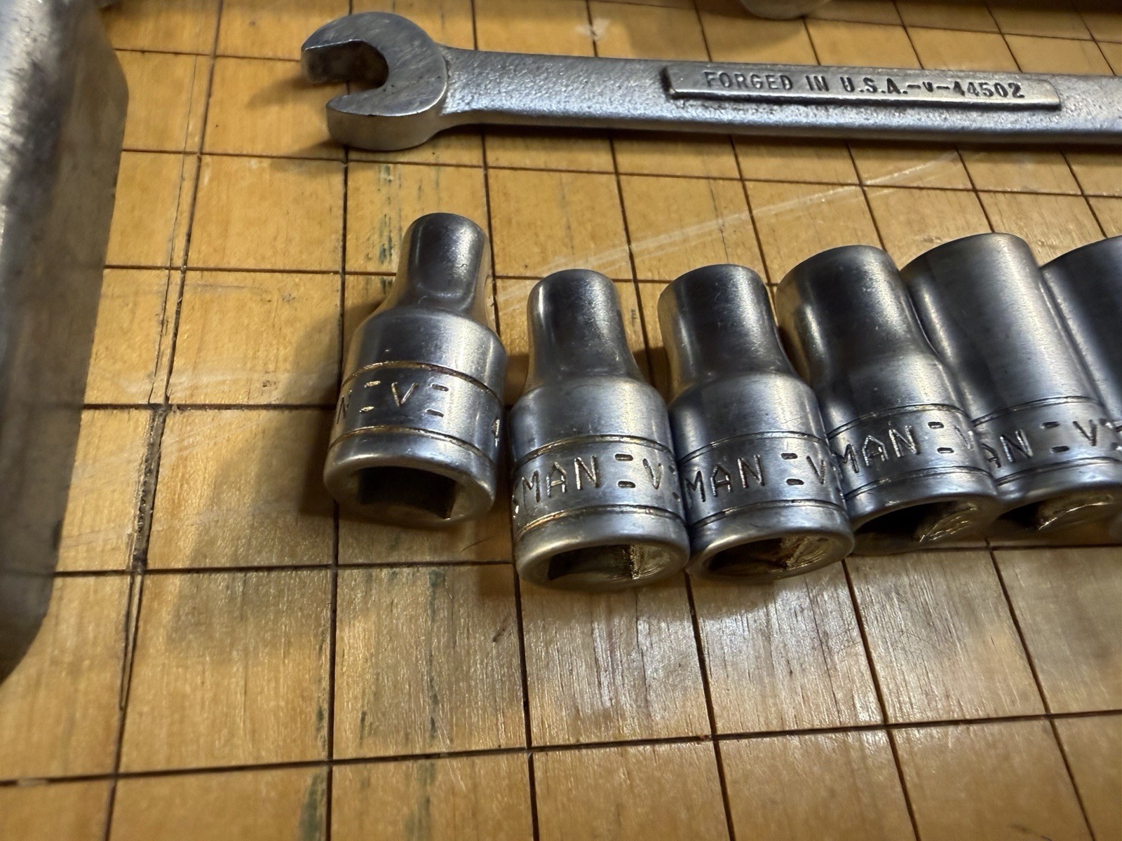 Vintage Craftsman =V= 1/4″ Drive Socket Set Butterfly Ratchet Raised Panel Box