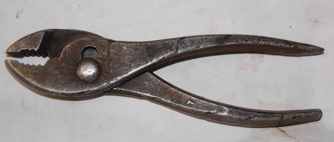 FORD (NO SCRIPT) SLIP JOINT PLIERS WRENCH CAR TOOL KIT MODEL A, T