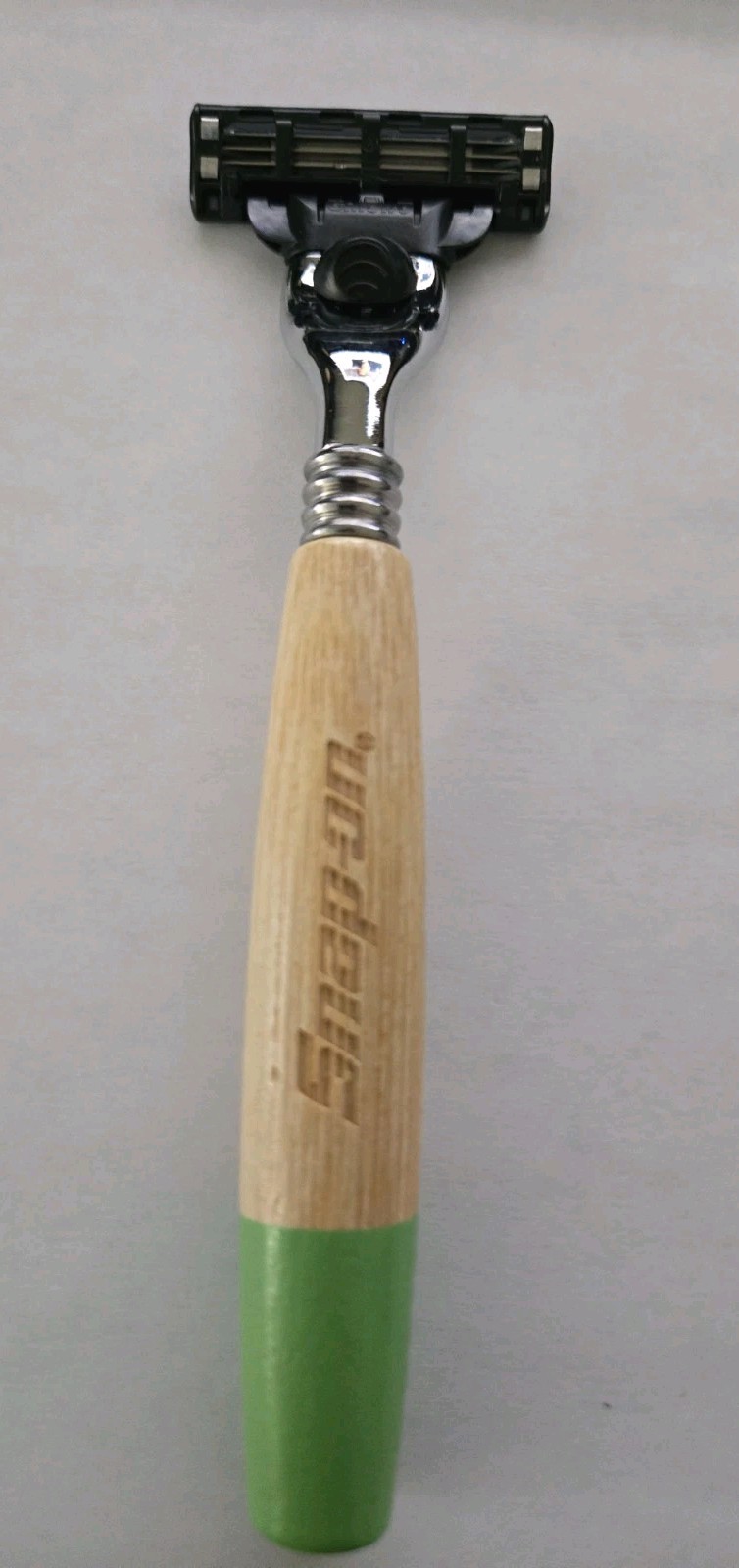 Snap On Tools Promo 3 Blades Razor OEM MACH3 Gillette SHAVER GREEN Wooden Handle