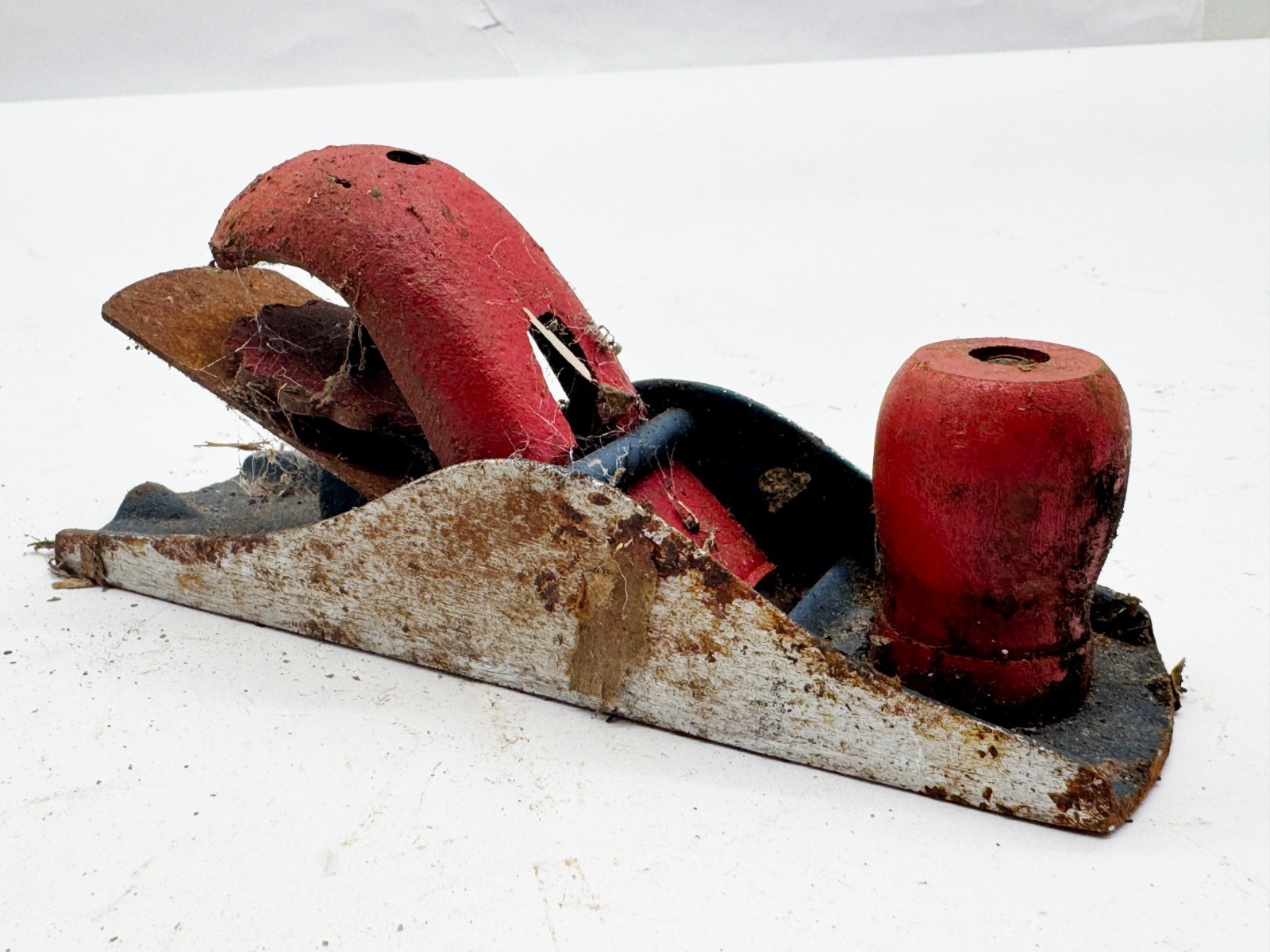 VINTAGE METAL BLOCK PLANE RED AND BLACK WOODWORKING TOOL RESTORATION