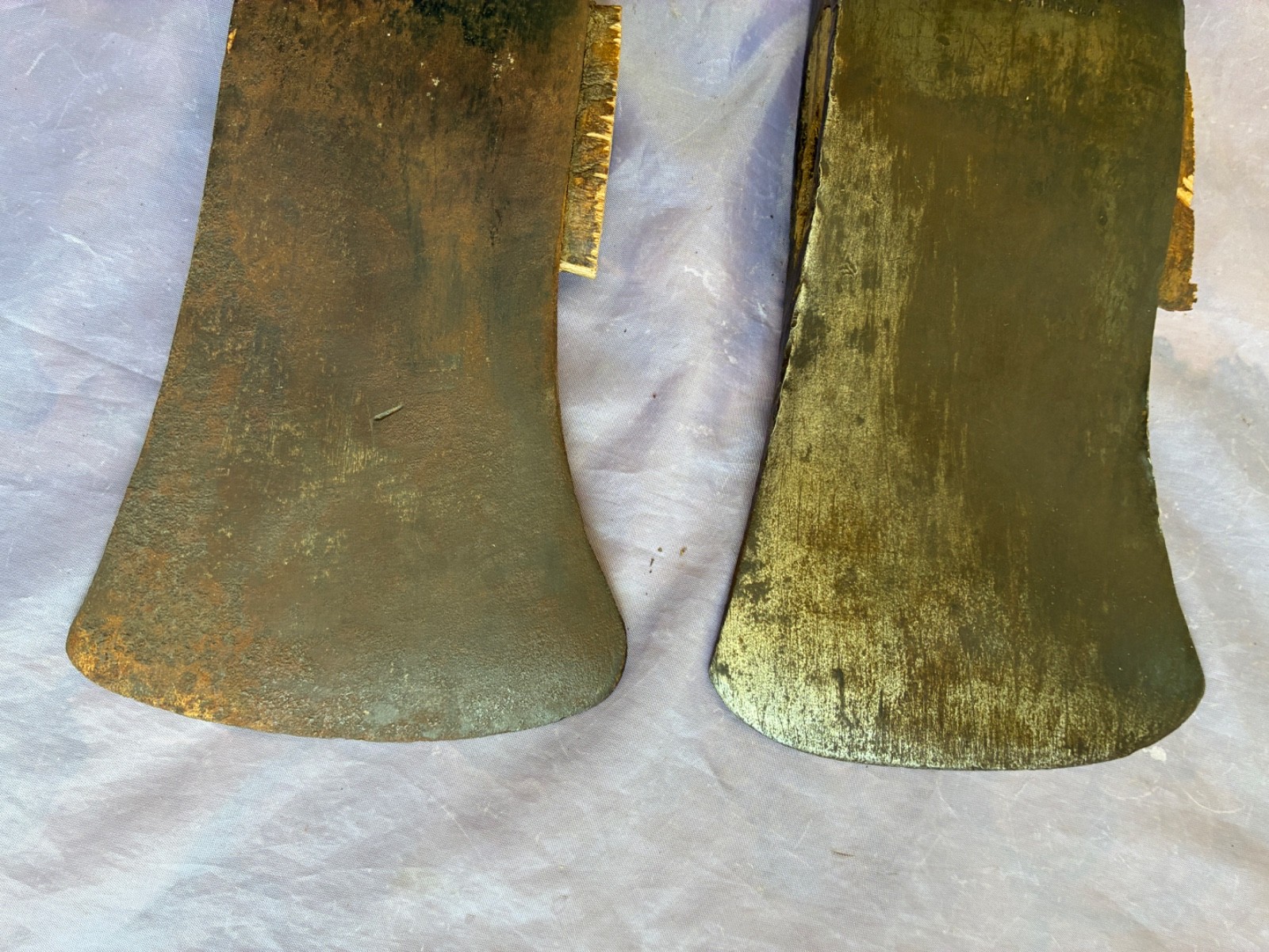 LOT OF 2 VINTAGE AXE HEADS – STANLEY & CRAFTSMAN – EXCELLENT CONDITION