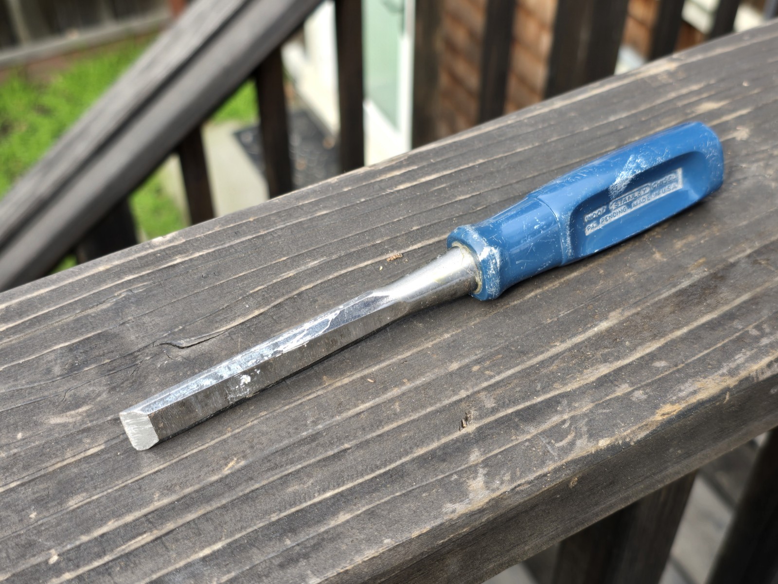 Vintage Stanley 1/2″ Bevel Edge Wood Chisel Blue Plastic Handle 7-1/2″ USA