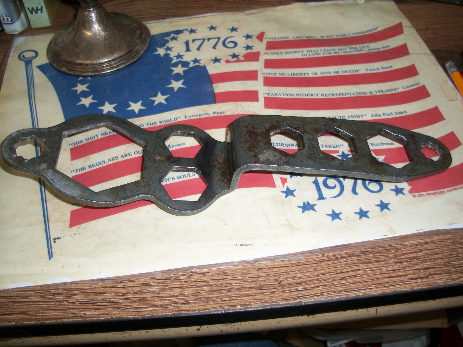 Lectrolite Corp Automobile Multi Tool Wheel Hub Wrench Made USA WIX W-1 ANTIQUE
