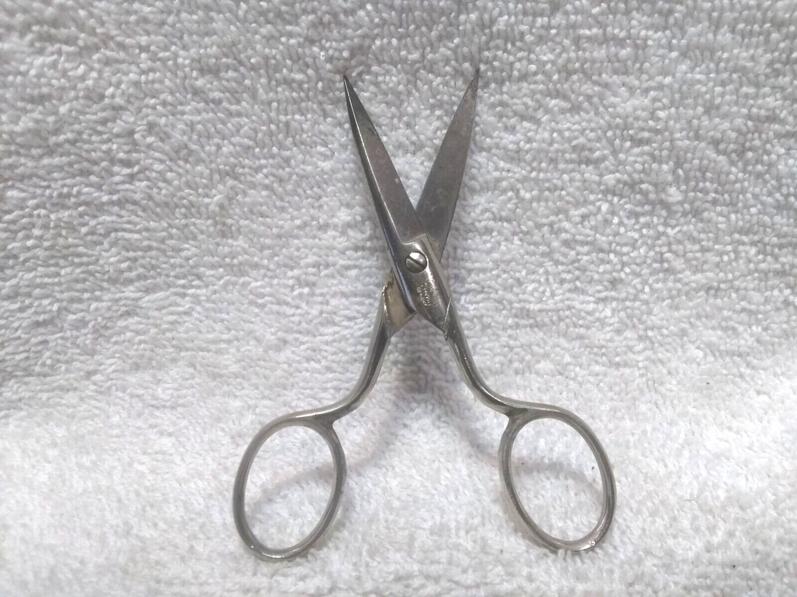 Solingen Pointed Blade Scissor Made Germany 4″ Great Vintage Condition