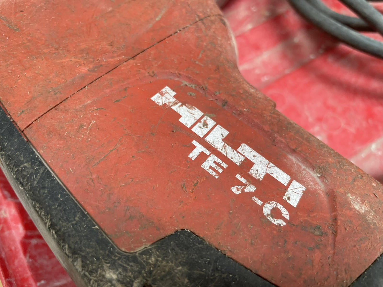 Hilti TE 7-C Corded Rotary Hammer Drill 110V 751-1000W Power