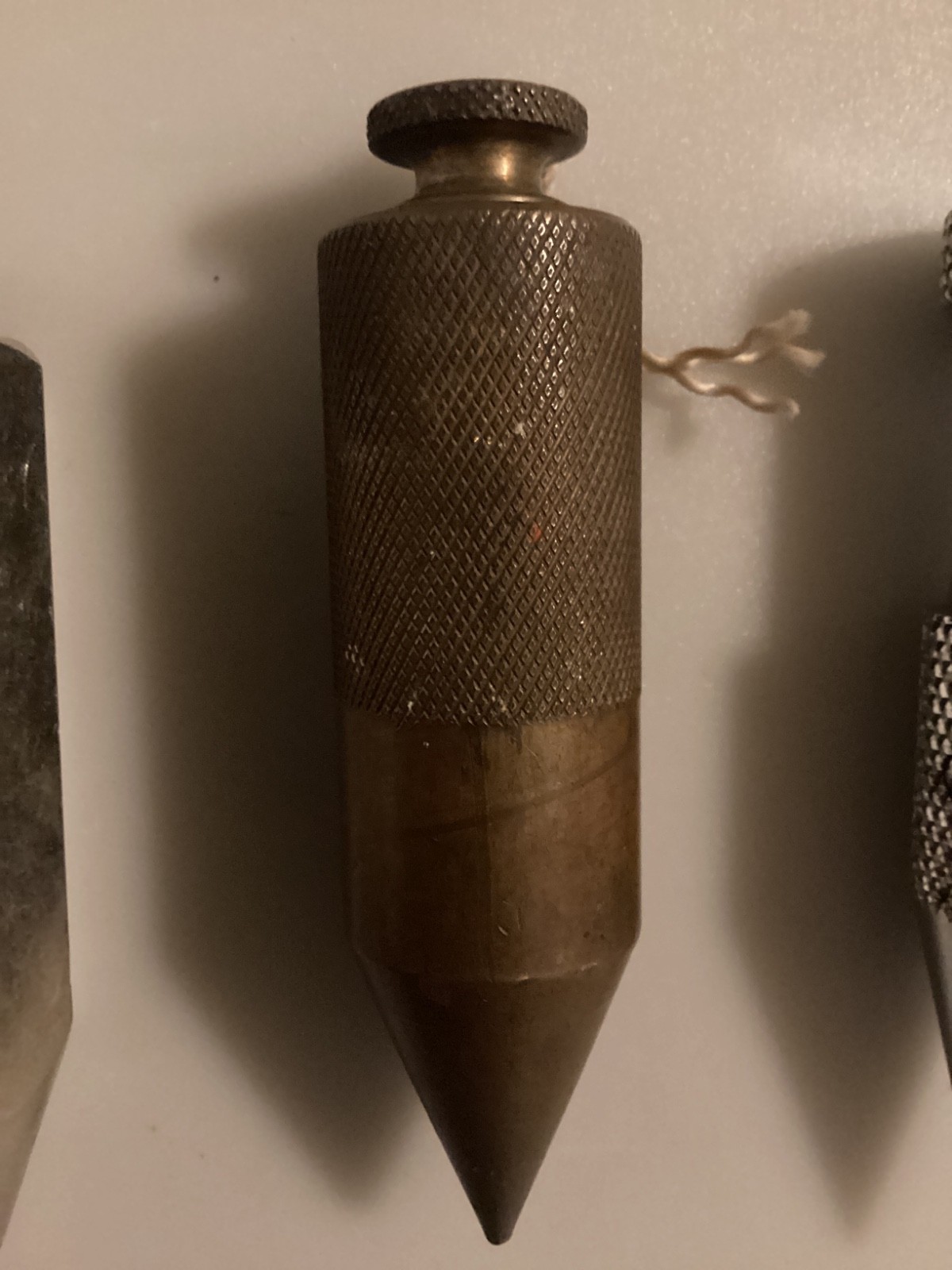 LOT OF SIX PLUMB BOBS GREAT NECK, HANSON, OTHERS UNMARKED, ONE BRASS