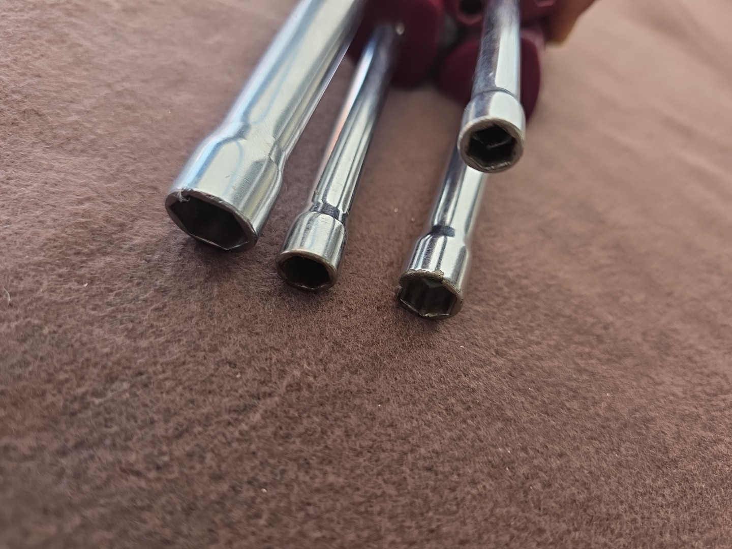 Vtg Rare Montana Tool Nut Driver USA T- Handle Maroon SAE Set Of 4. 1/4″ – 1/2″