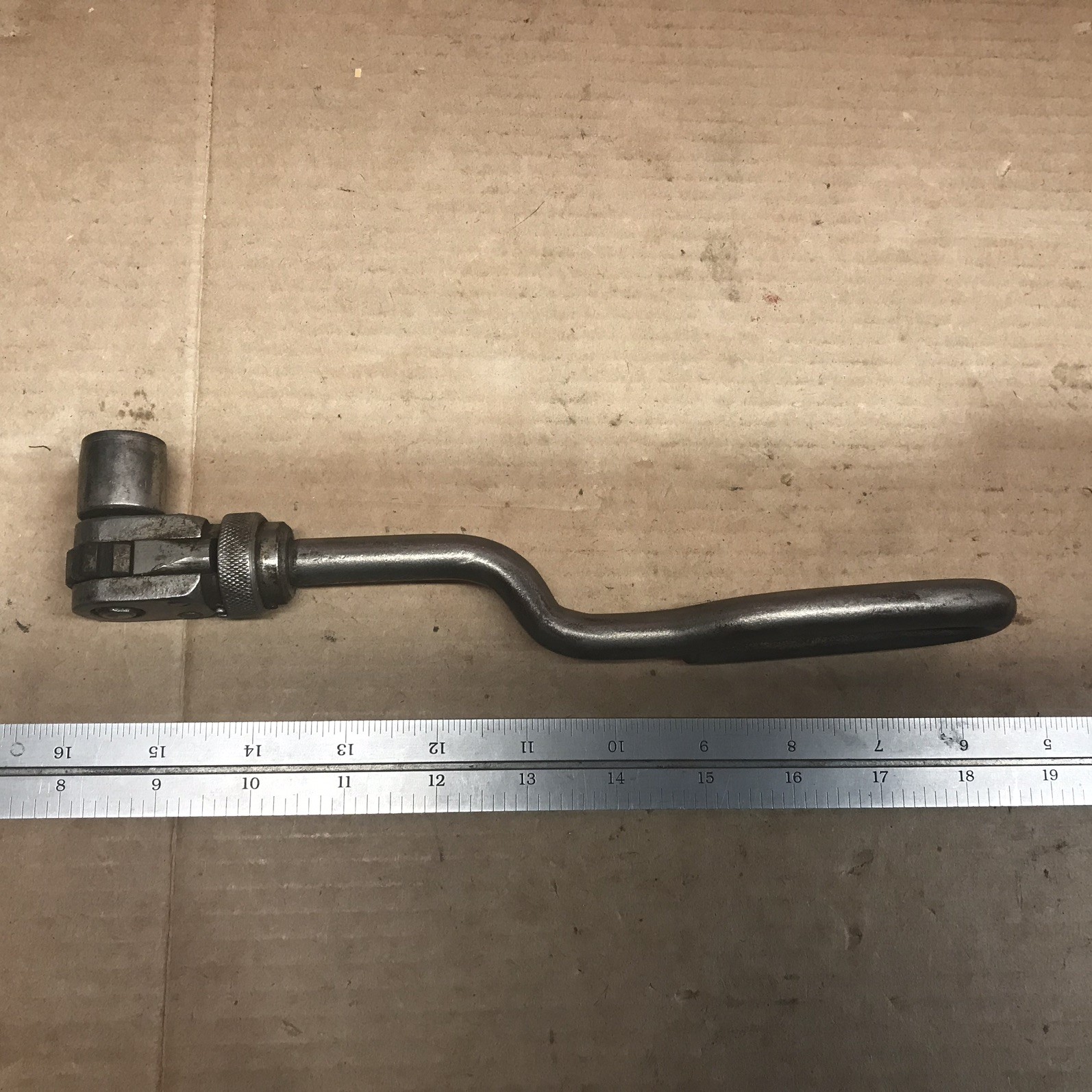 Frank Mossberg No 624 Ratcheting 5/8″ Offset Ratchet Socket Wrench