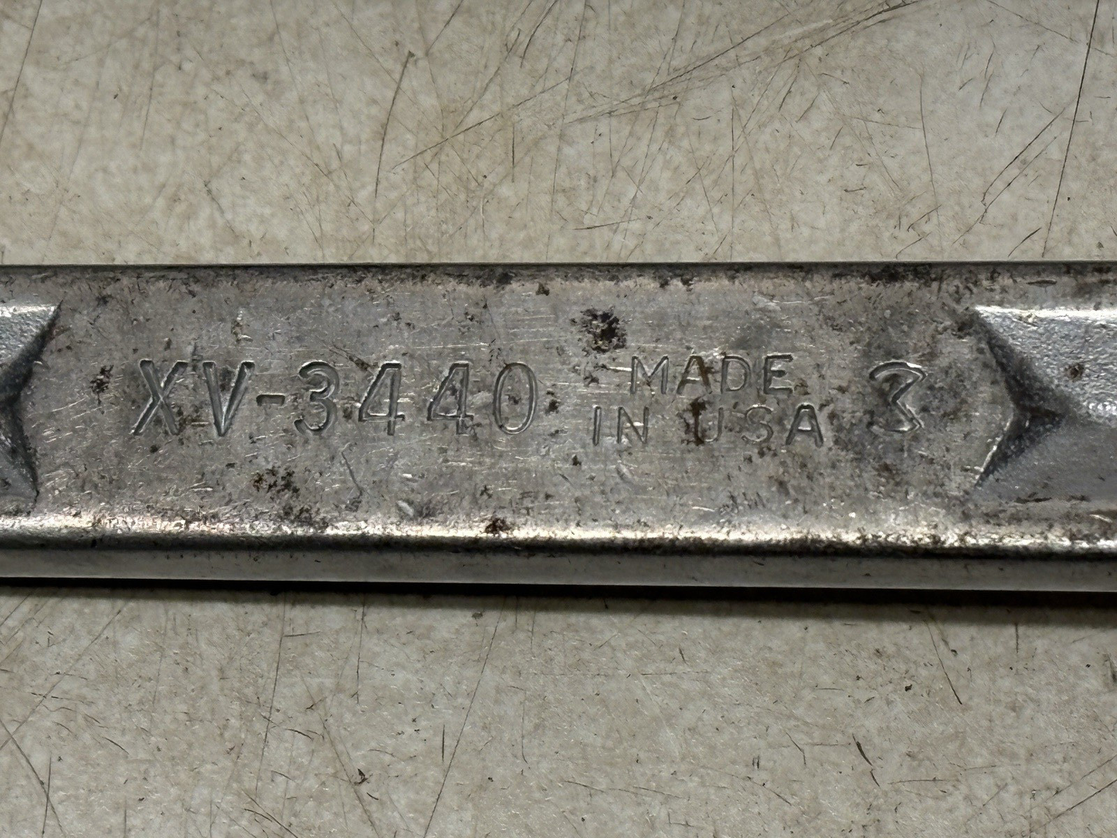 (2) SNAP-ON ~ 12 pt XV-3440 1-1/16″X 1-1/4″ & XV-3236 1″X1-1/8″ Offset Wrench