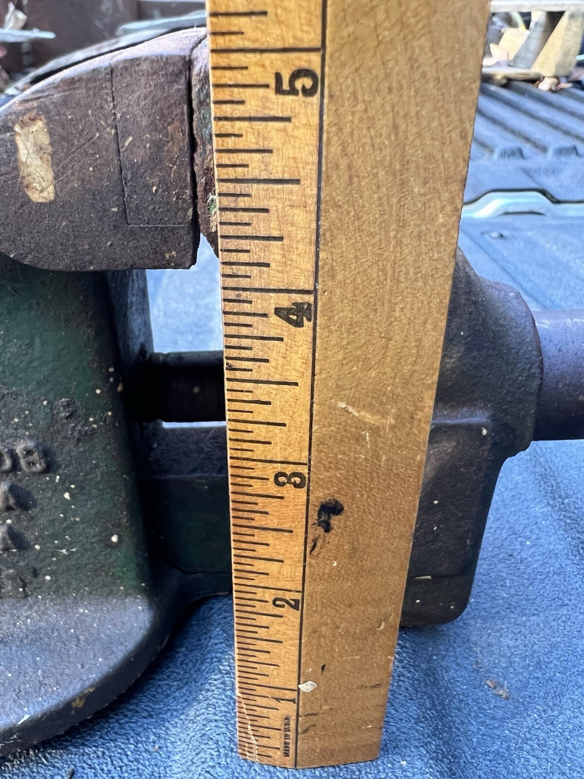 Rare Vintage Hollands “H 3 1/2″ bench vise & anvil w/3 1/2” jaws – collectible